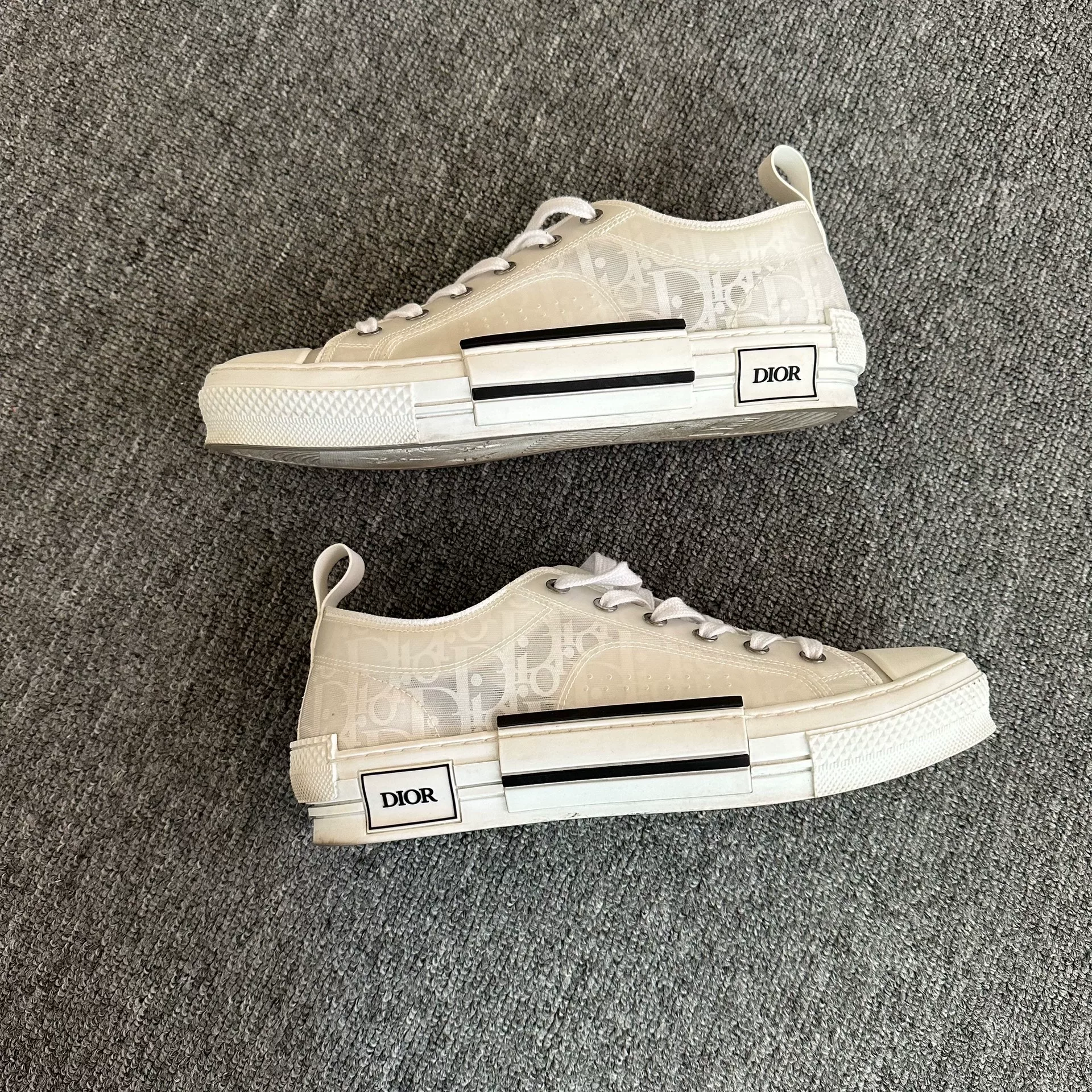 Dior B23 White Low-Top Transparent Logo Sneakers — front
