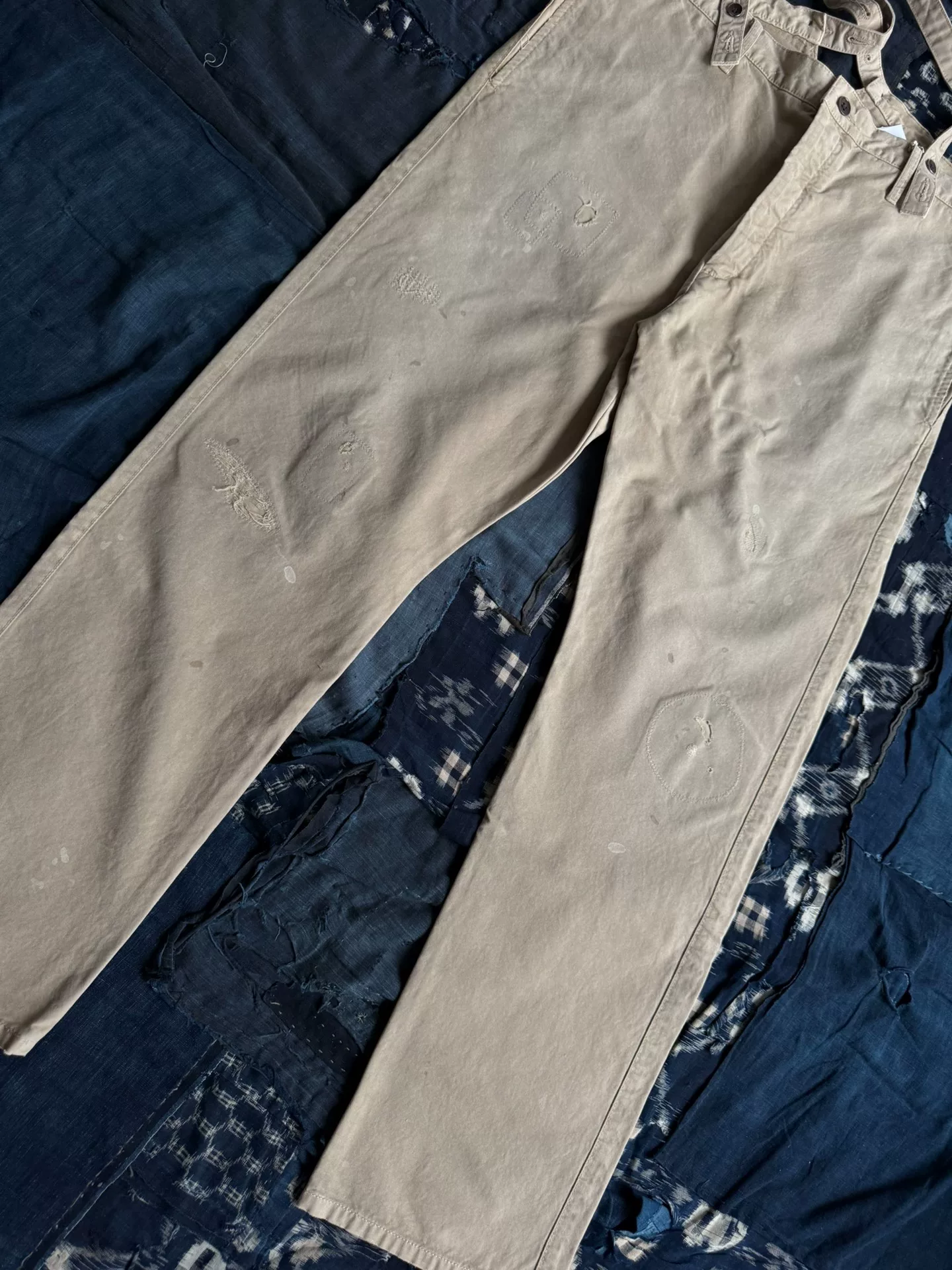 visvim 21AW Travailler Braces Pants DMGD — label