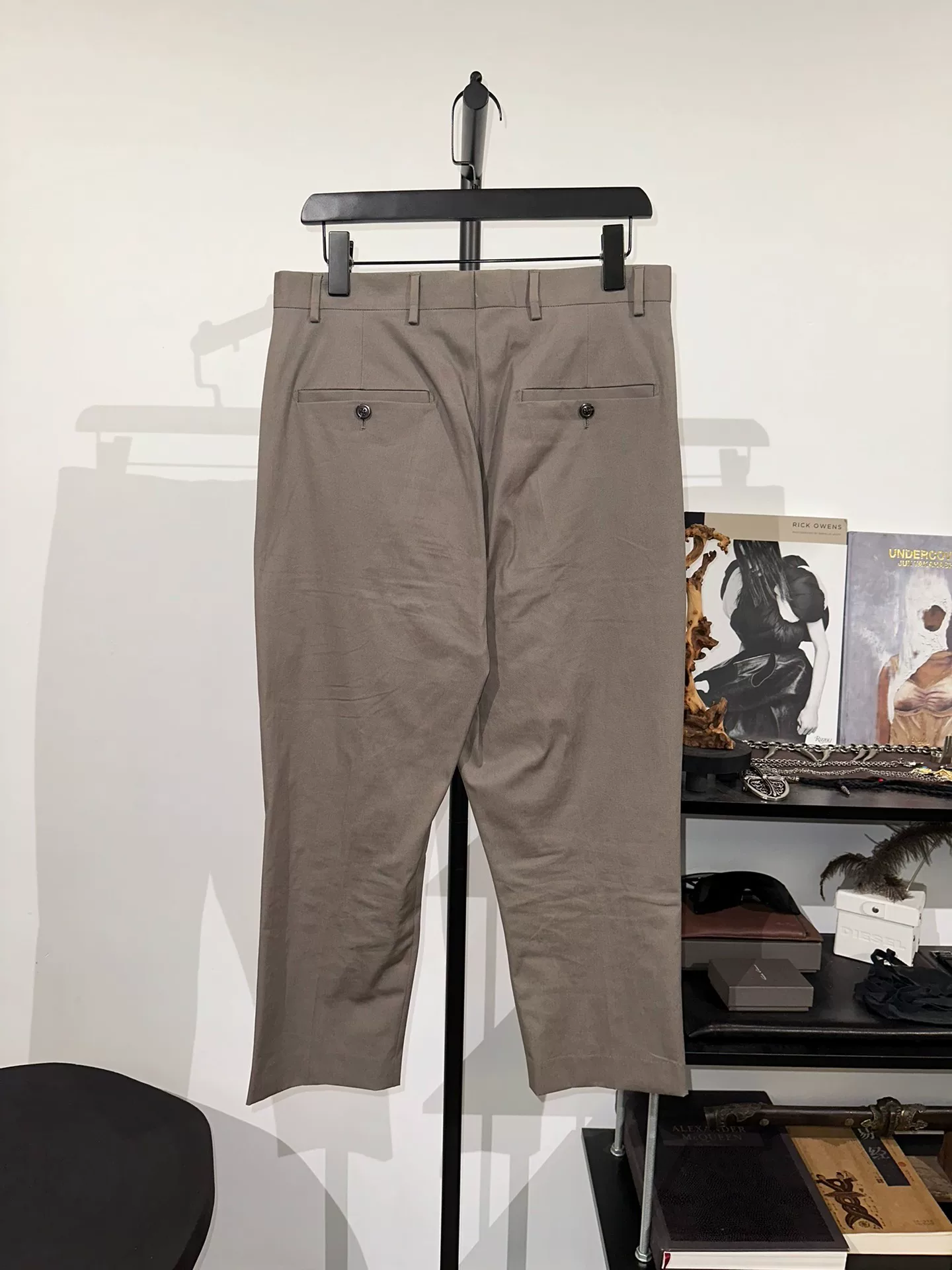 Rick Owens Grayish-Brown Straight-Leg Cropped Pants — front