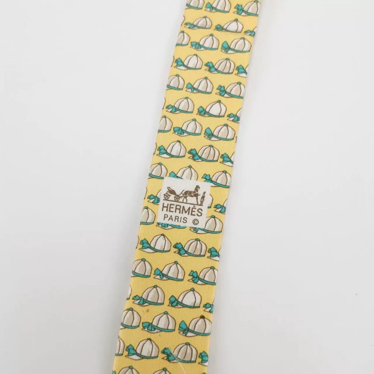 Hermès Tie with Original Box and Cards — detail