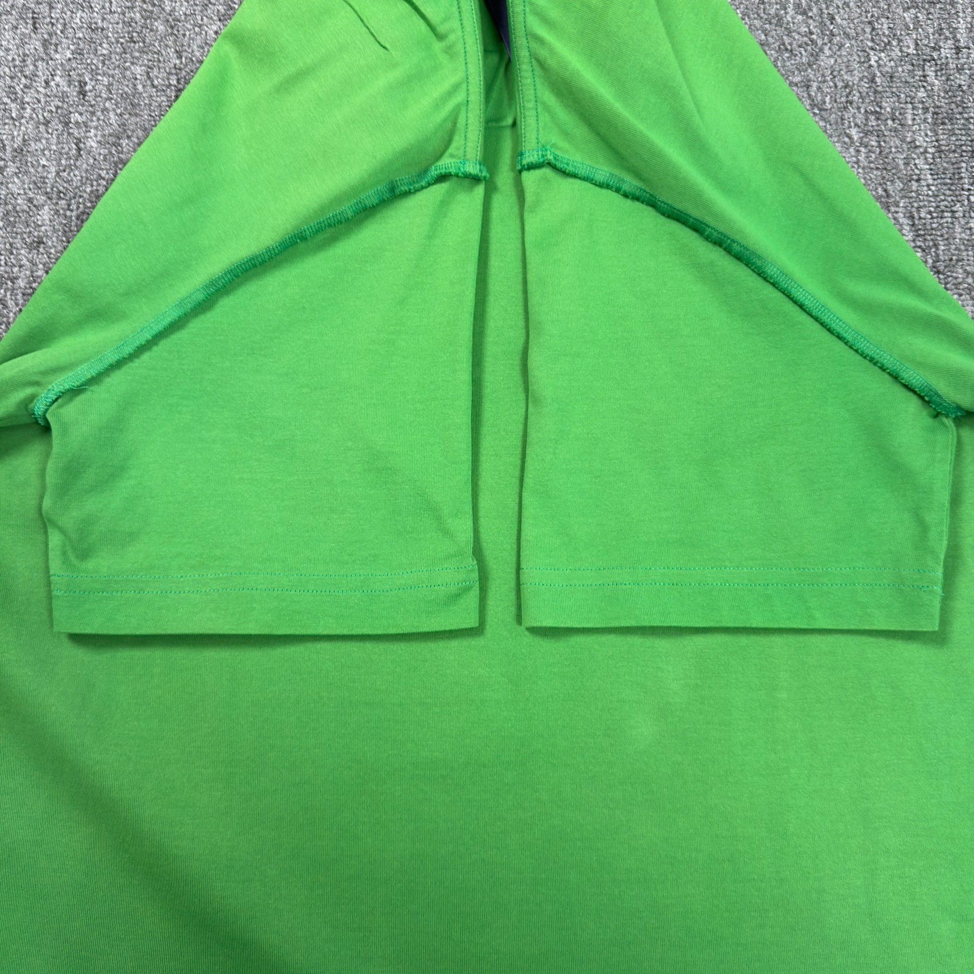 LV Green Embossed Logo Short-sleeve T-shirt — back
