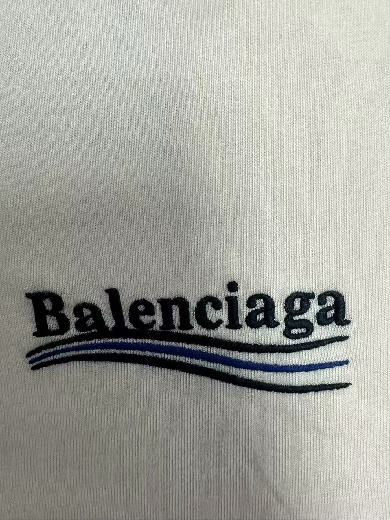 Balenciaga Round Neck Logo Short-Sleeve Tee — detail