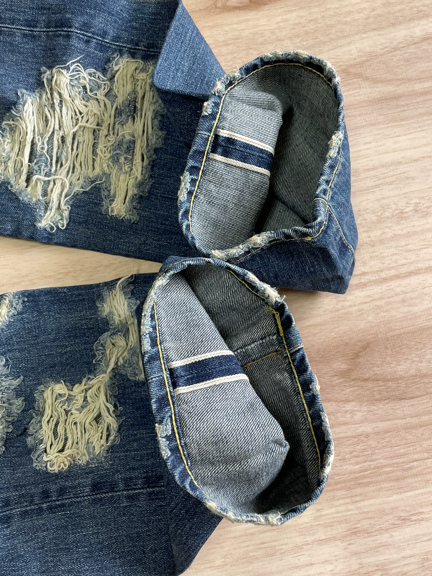 Vanquish Fragment Destroyed Wash Jeans — label