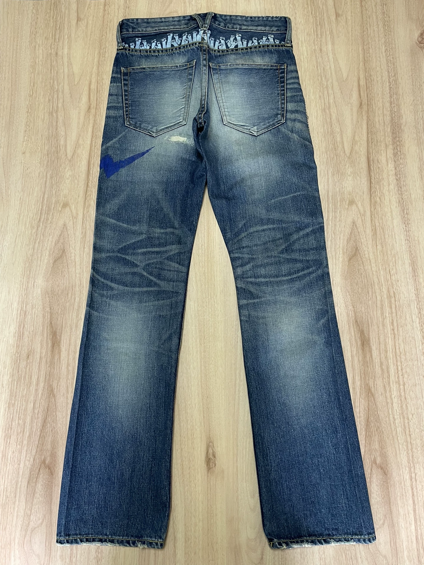 Vanquish Fragment Destroyed Wash Jeans — front