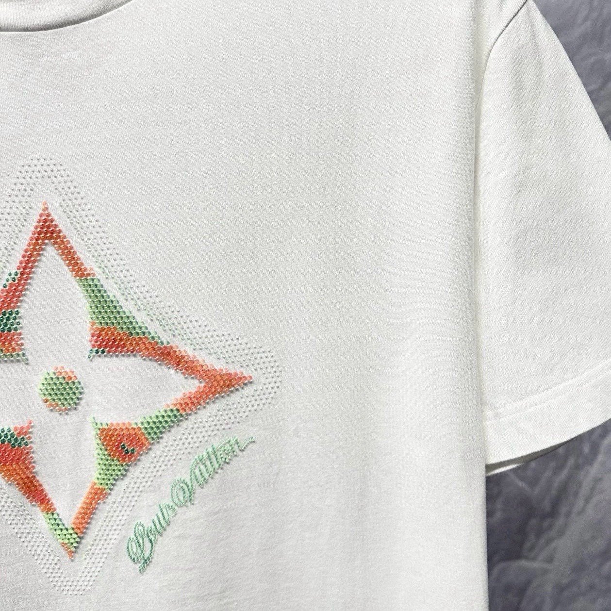 Louis Vuitton FW25 3D Gradient Flower Tee — detail
