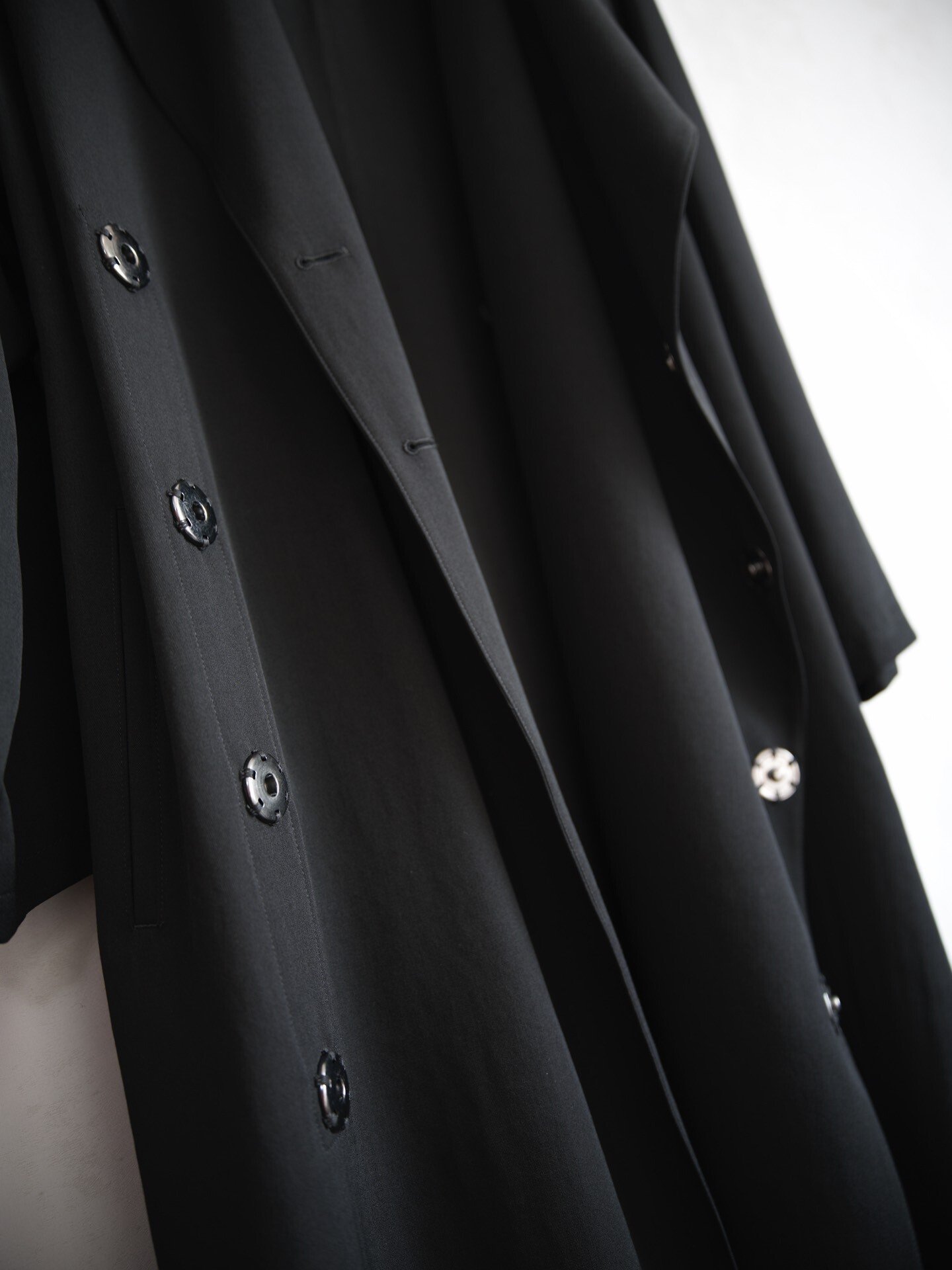 Yohji Yamamoto 21SS Deconstructed Button Coat — label