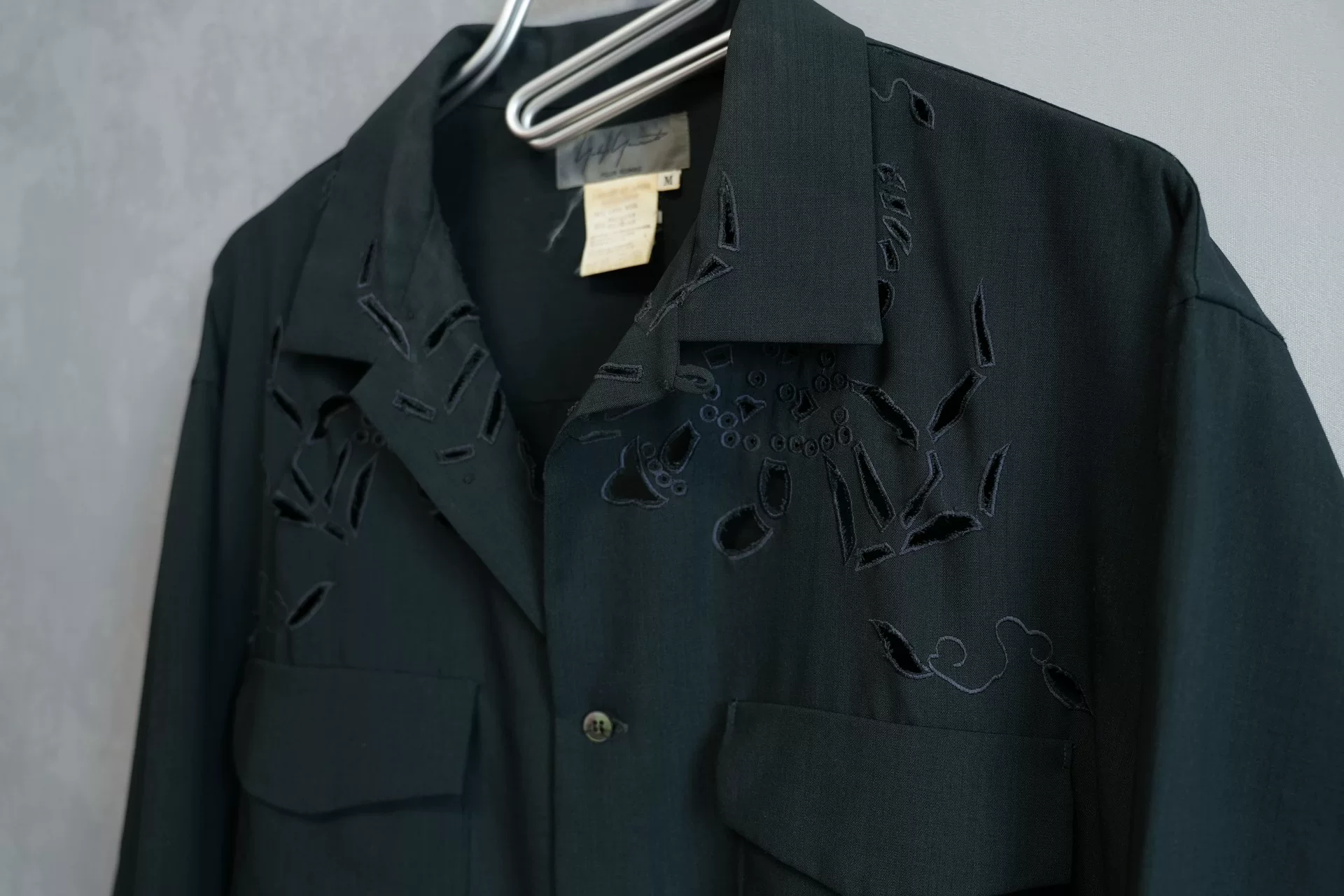 Yohji Yamamoto 96SS Crab Hollow-Out Shirt — label