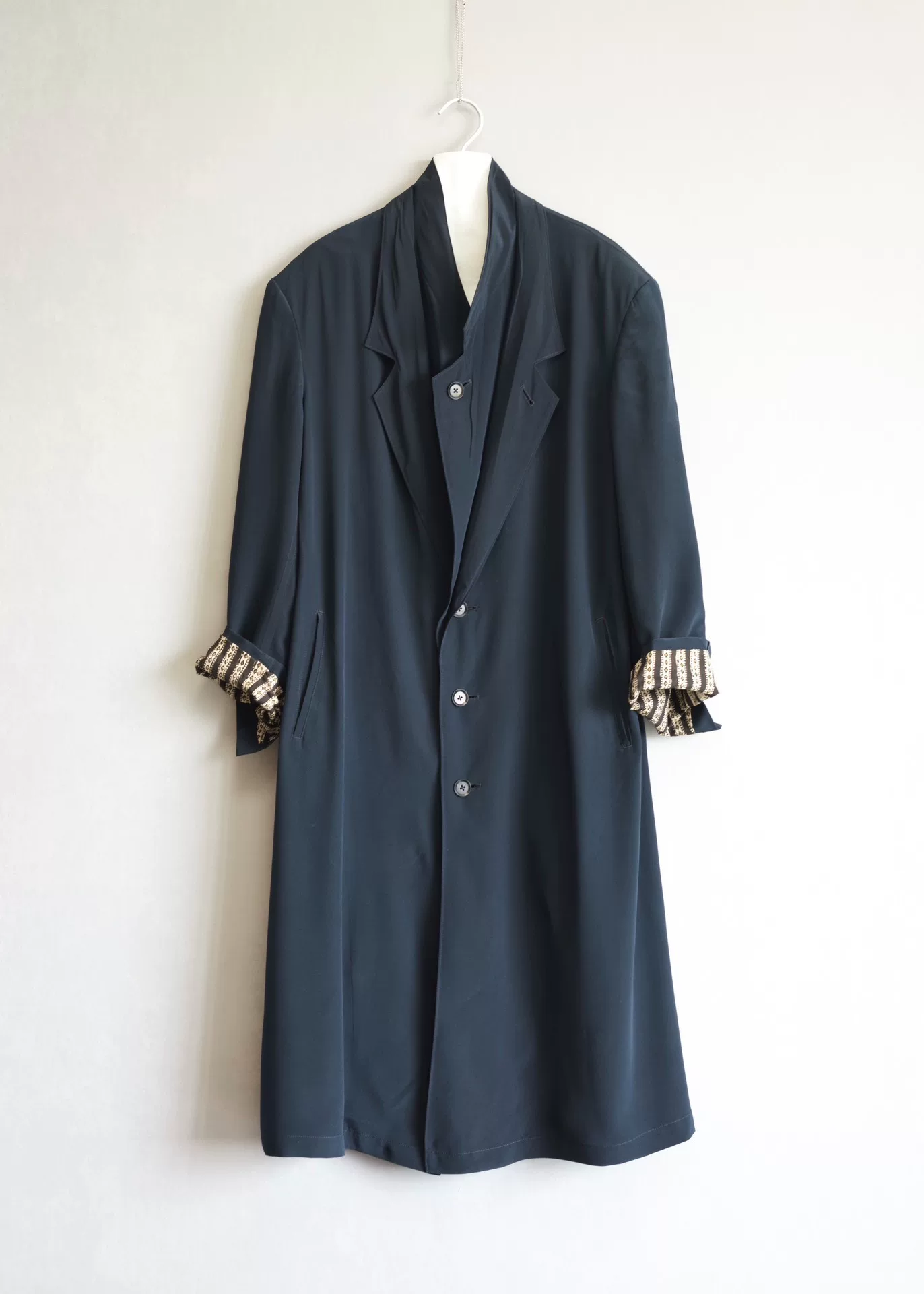 Yohji Yamamoto 23SS Silk Double Collar Coat — detail