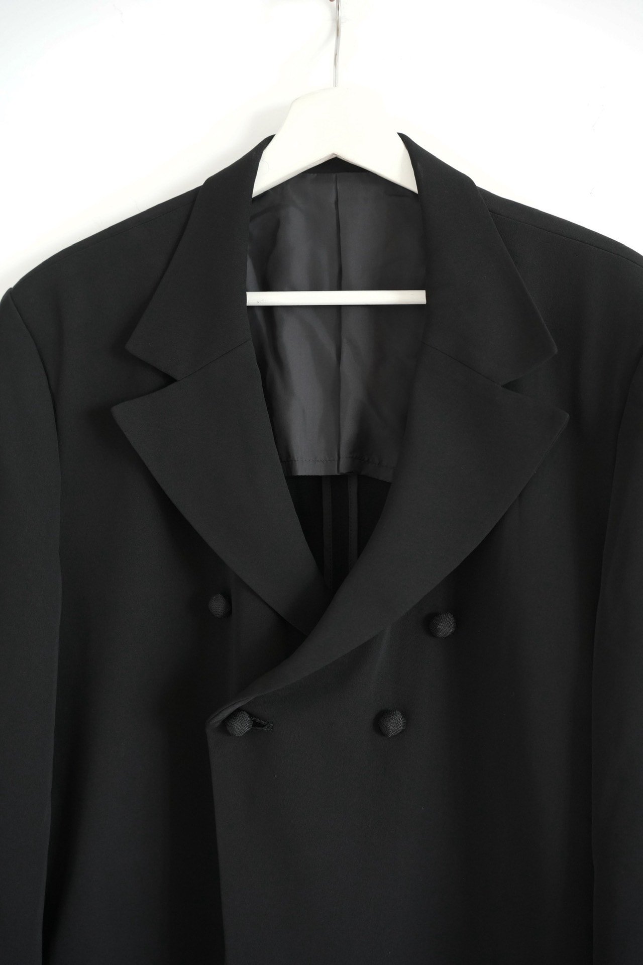 Yohji Yamamoto 88SS Monk Tailcoat — detail