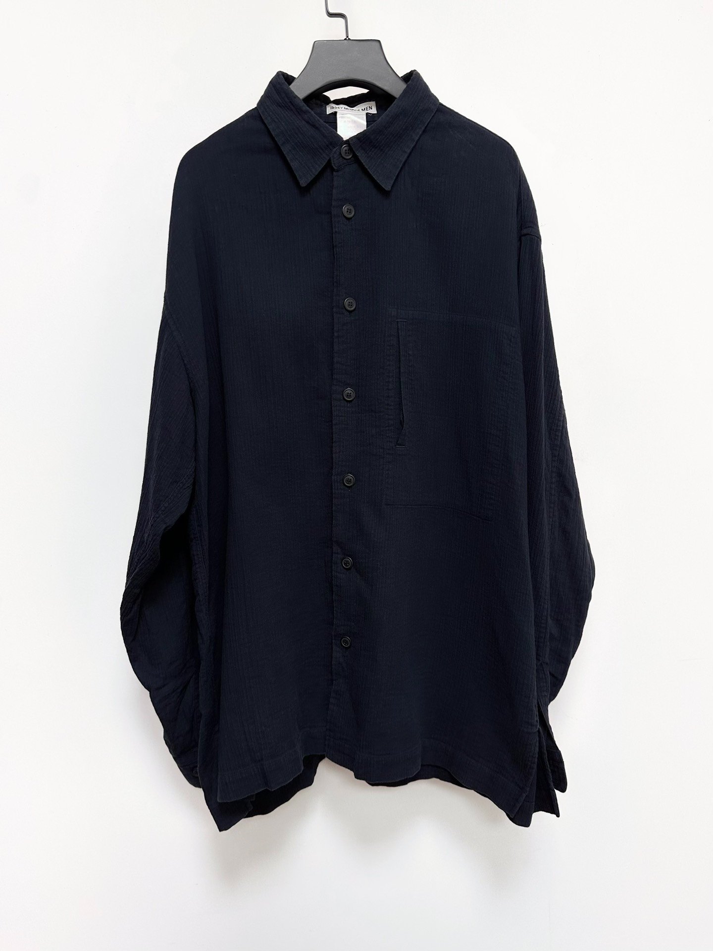 ISSEY MIYAKE Men's Textured Loose Shirt