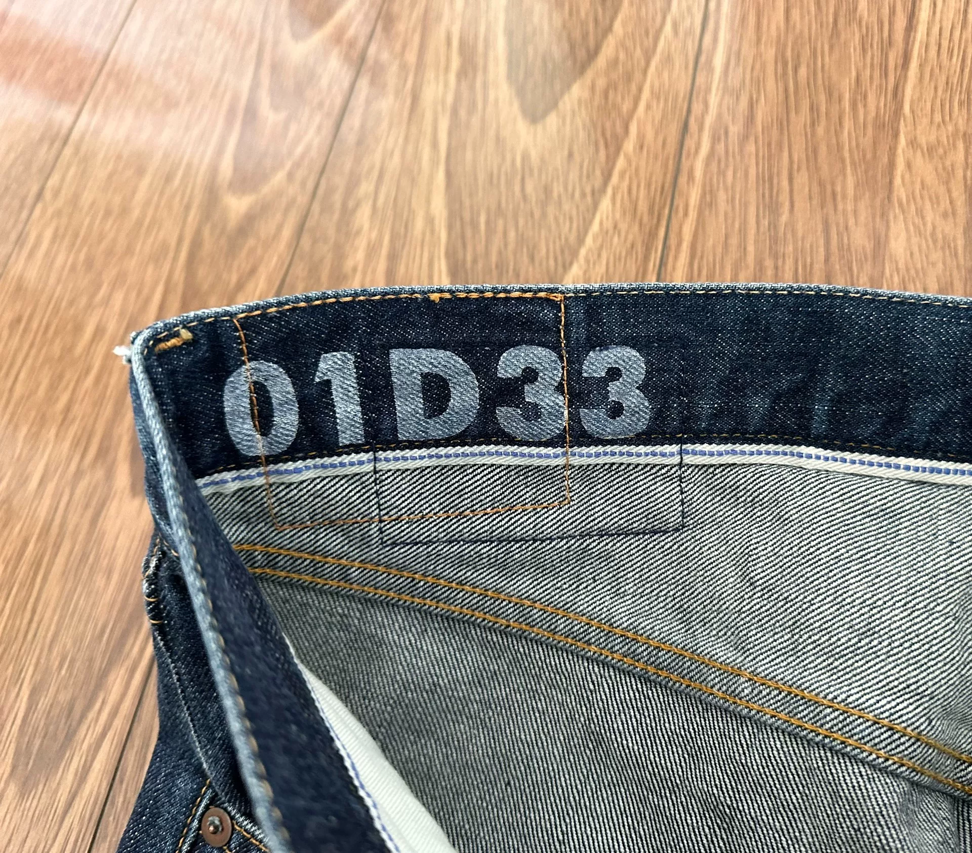 VISVIM Social Sculpture Damaged-33 D33 Washed Jeans — detail