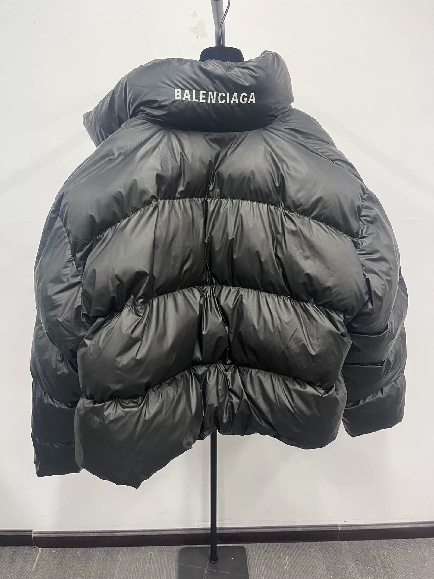 Balenciaga 23SS Black Puffer Jacket