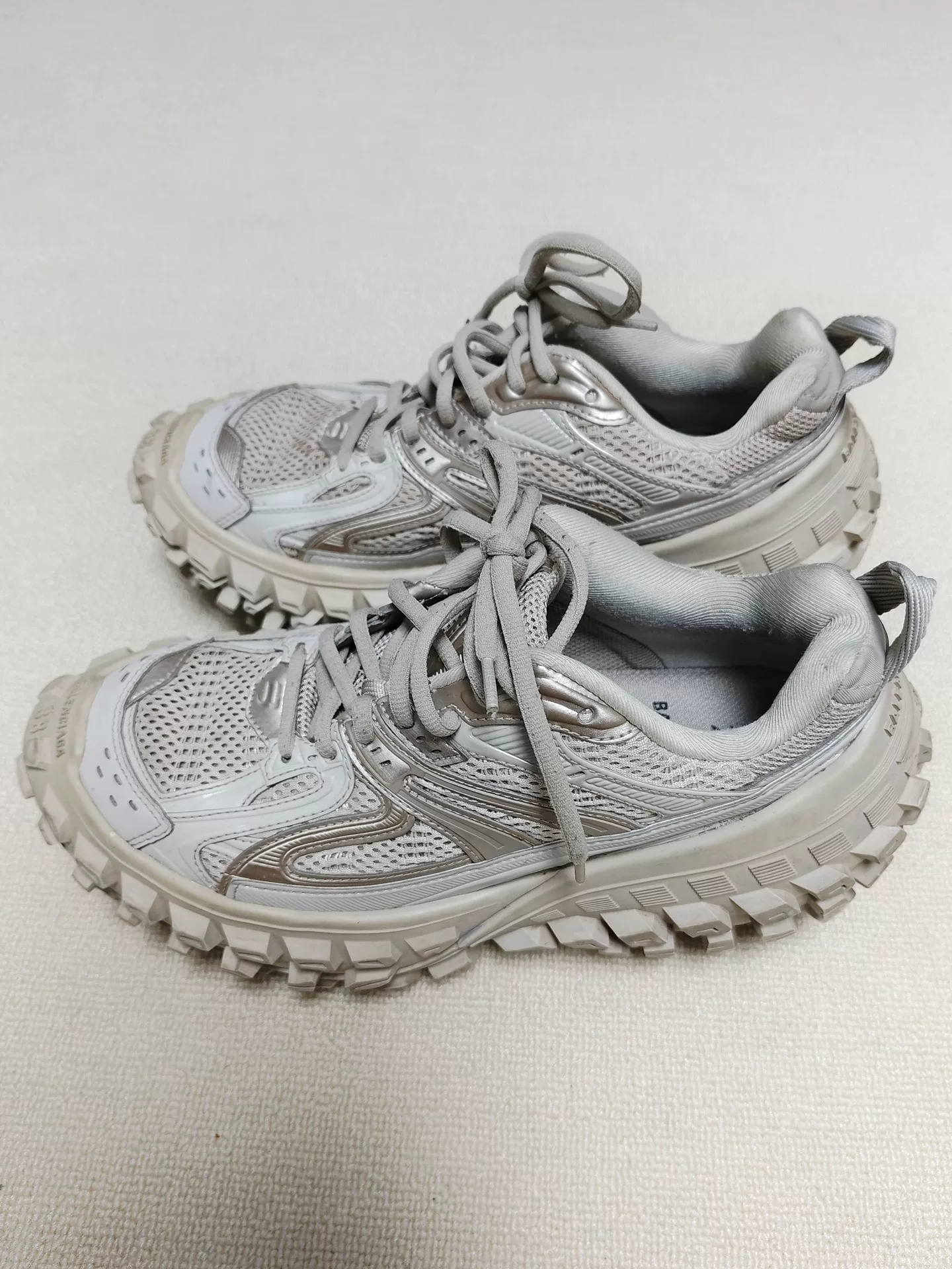 Balenciaga Defender Low-Top Chunky Sneakers