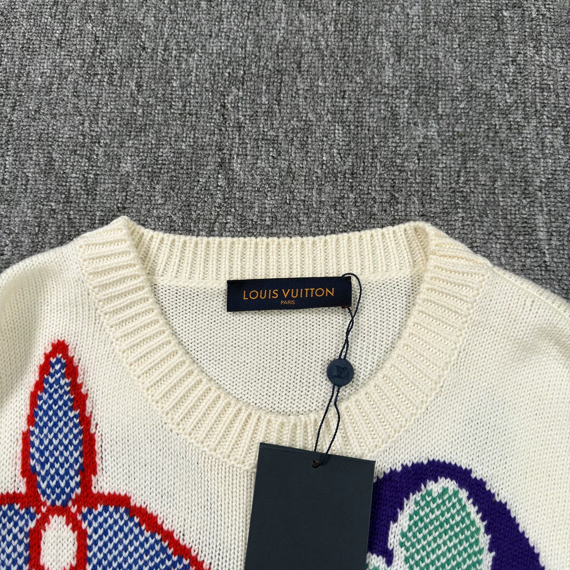 Louis Vuitton White Floral Print Sweater — detail