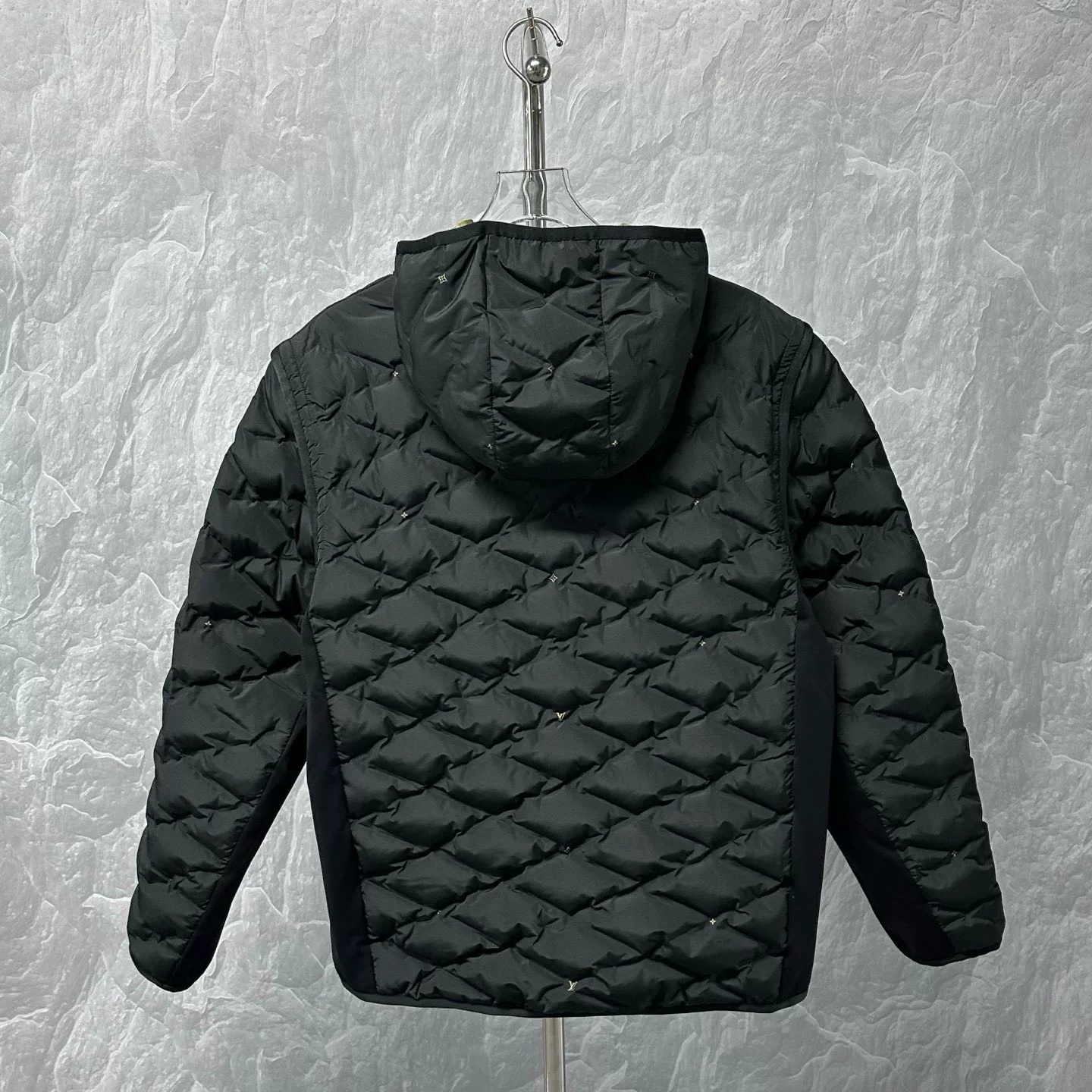 Louis Vuitton SS26 Ski Quilted Jacket — front