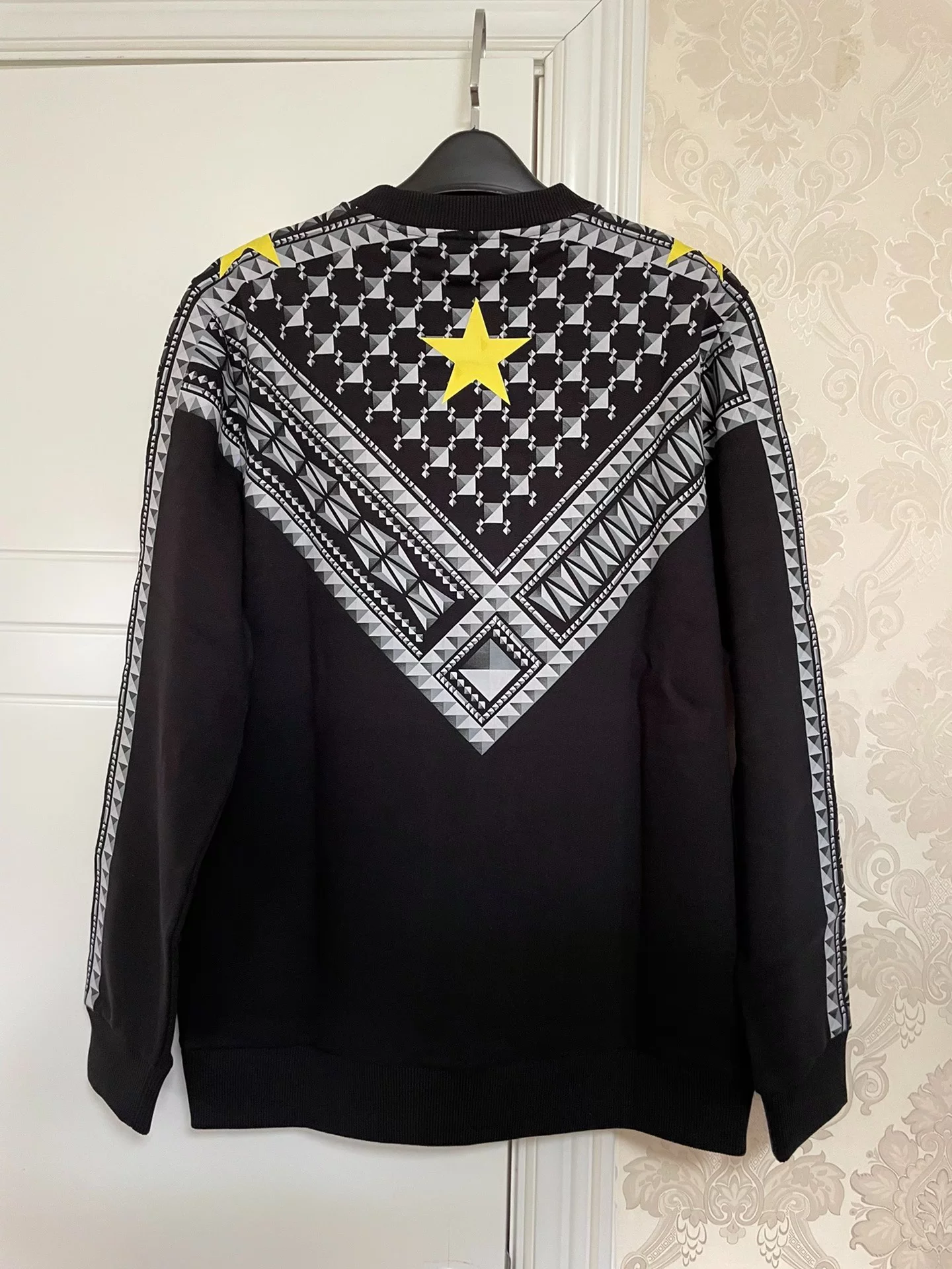 Givenchy Inverted Triangle Star Collar Fleece Sweatshirt — front