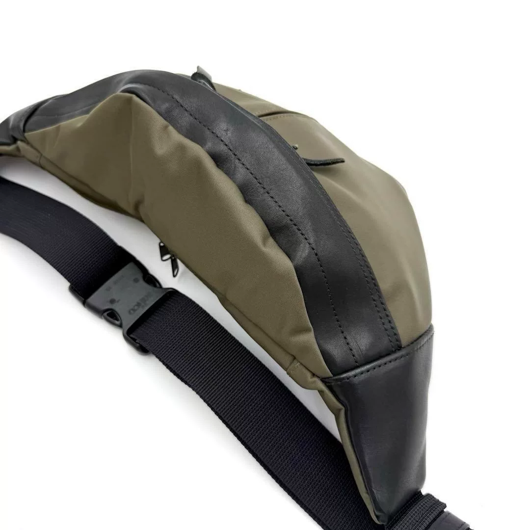 PORTER x LEVI'S Fanny Pack — front