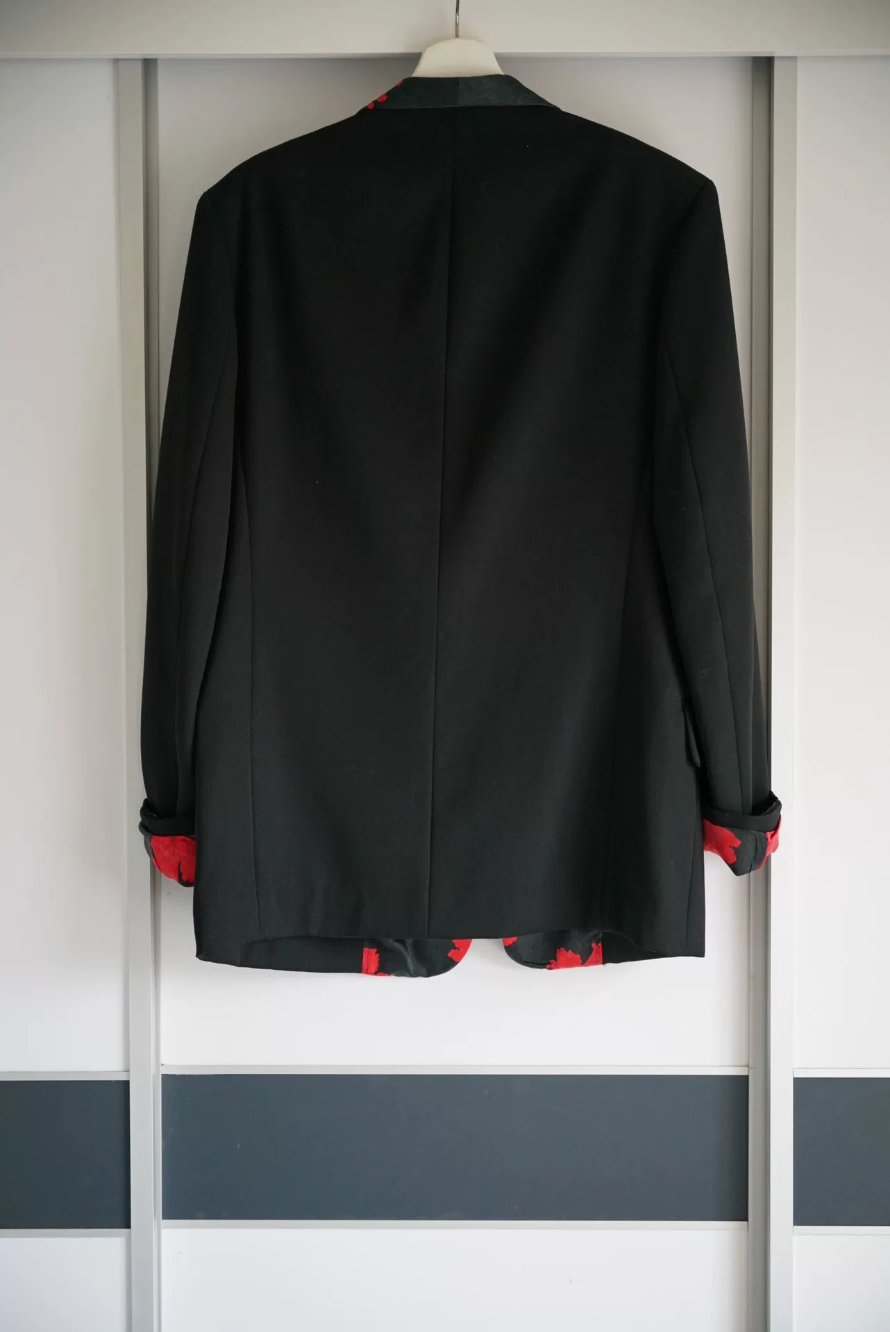 Yohji Yamamoto 05AW Peony Silk Collar Blazer — detail