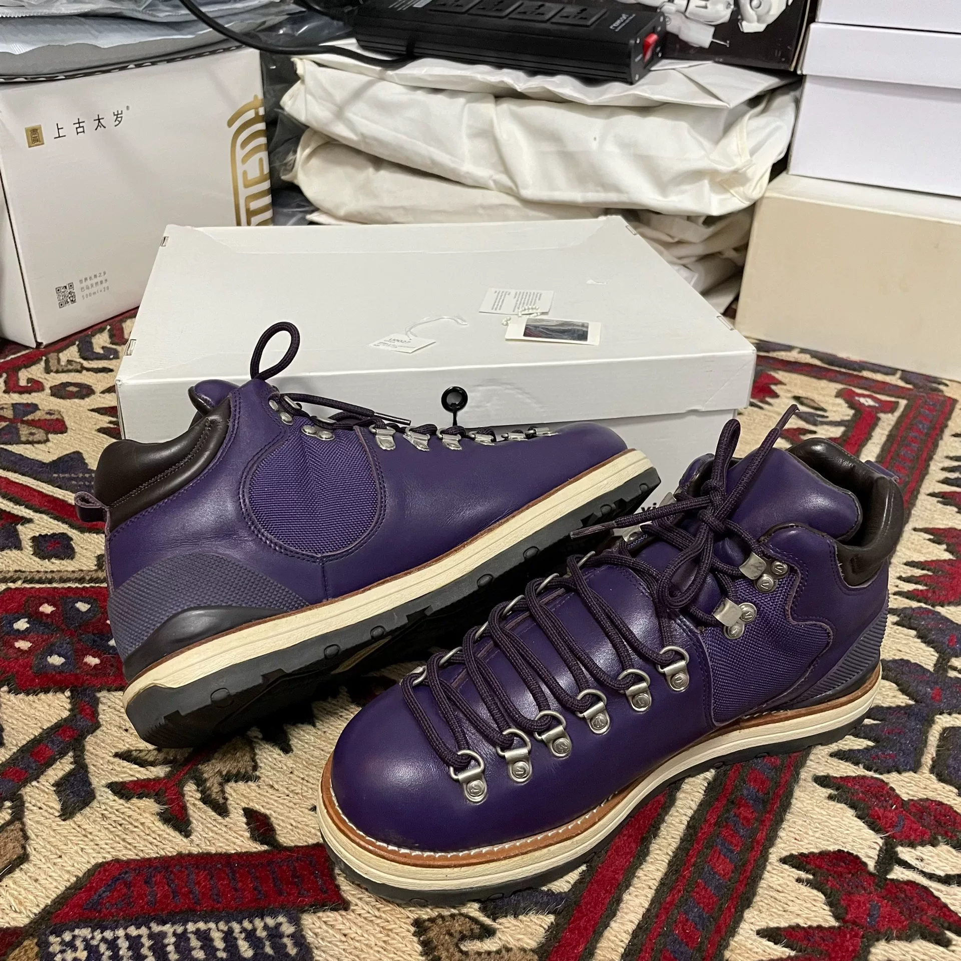 visvim 11AW Serra Mountaineering Boots — label