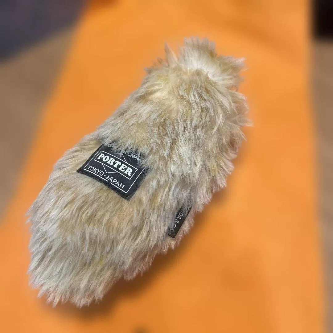 PORTER BROOM 90th Anniversary Plush Accessory — detail