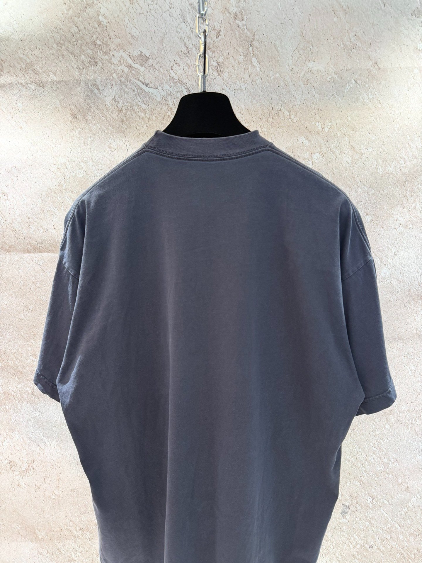Balenciaga Crest Logo Short-Sleeve T-Shirt — detail