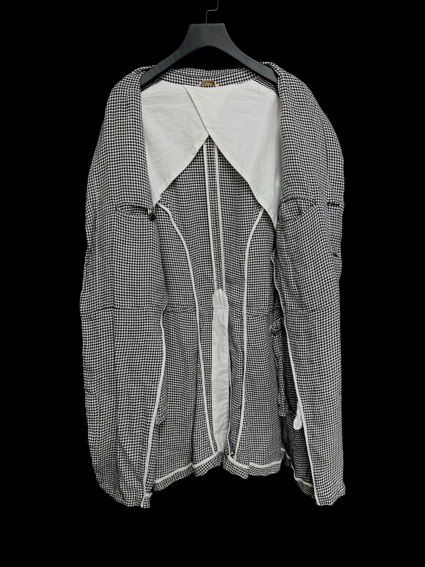 Arts & Sciences Silk Linen Houndstooth Jacket — detail