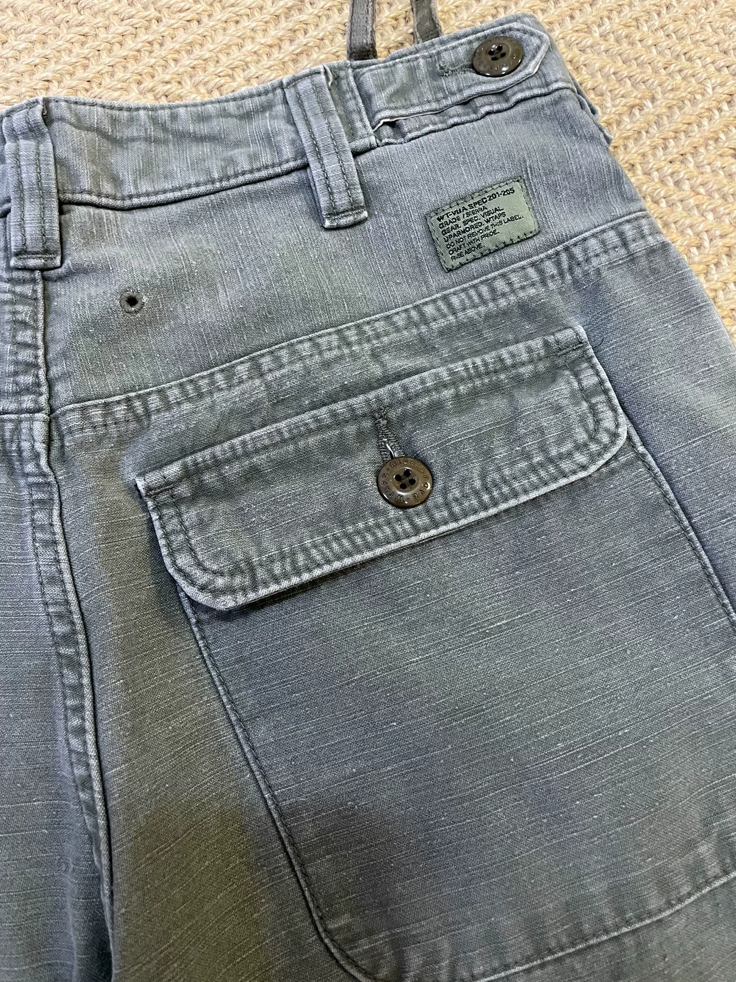 WTAPS 2009 1ST BUDS Washed Shorts — back