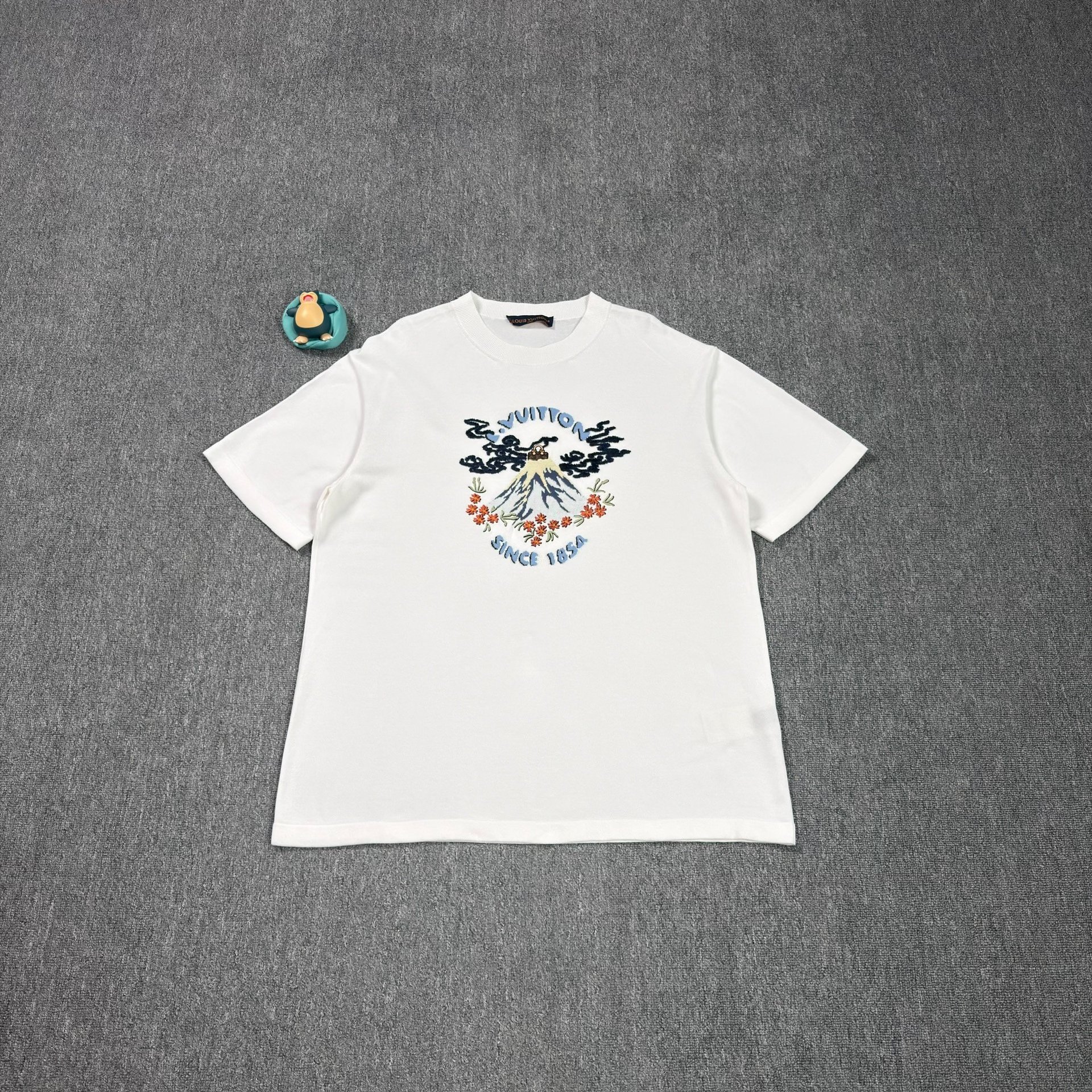 Louis Vuitton Nigo White Mountain Knit Tee