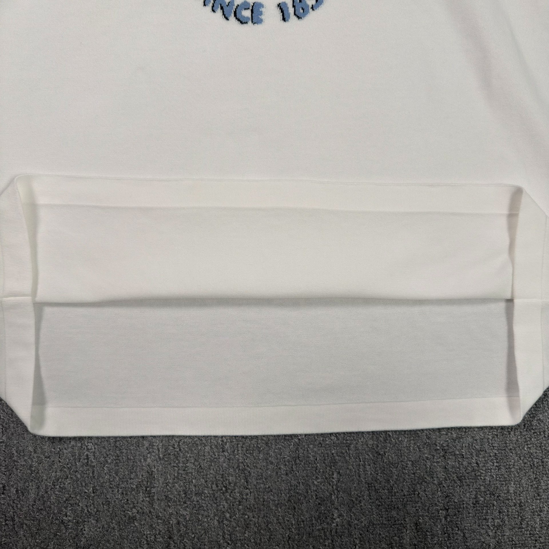 Louis Vuitton Nigo White Mountain Knit Tee — label