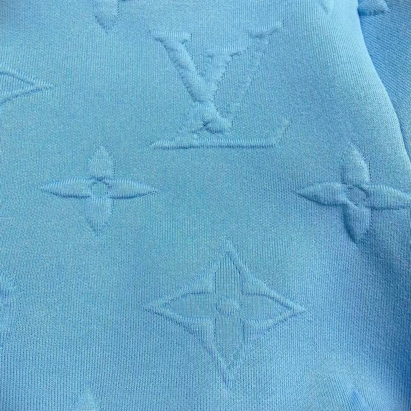 Louis Vuitton New Sky Blue Embossed Short Sleeve — detail