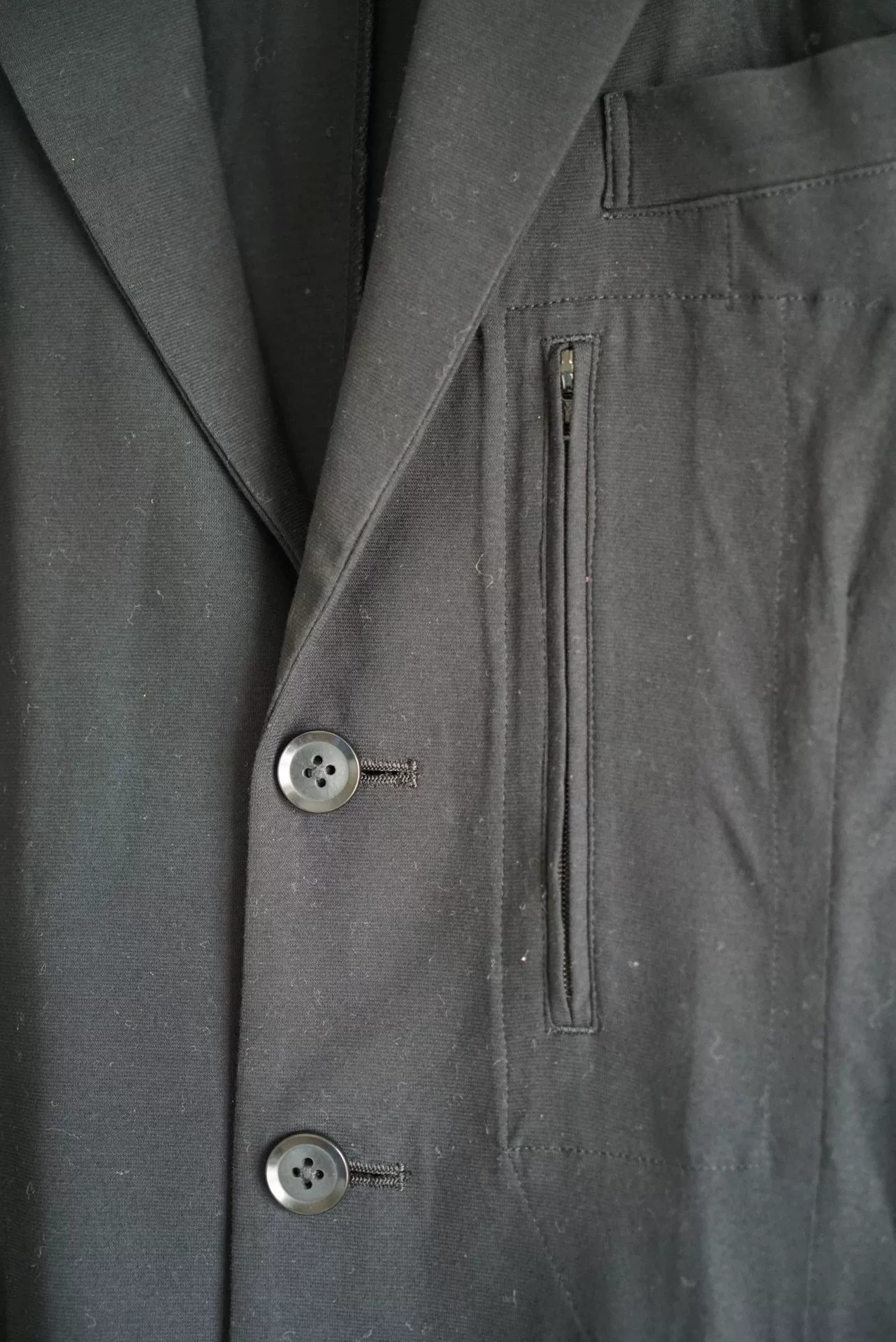 Yohji Yamamoto 14SS Bias Cut Back Zip Blazer — detail