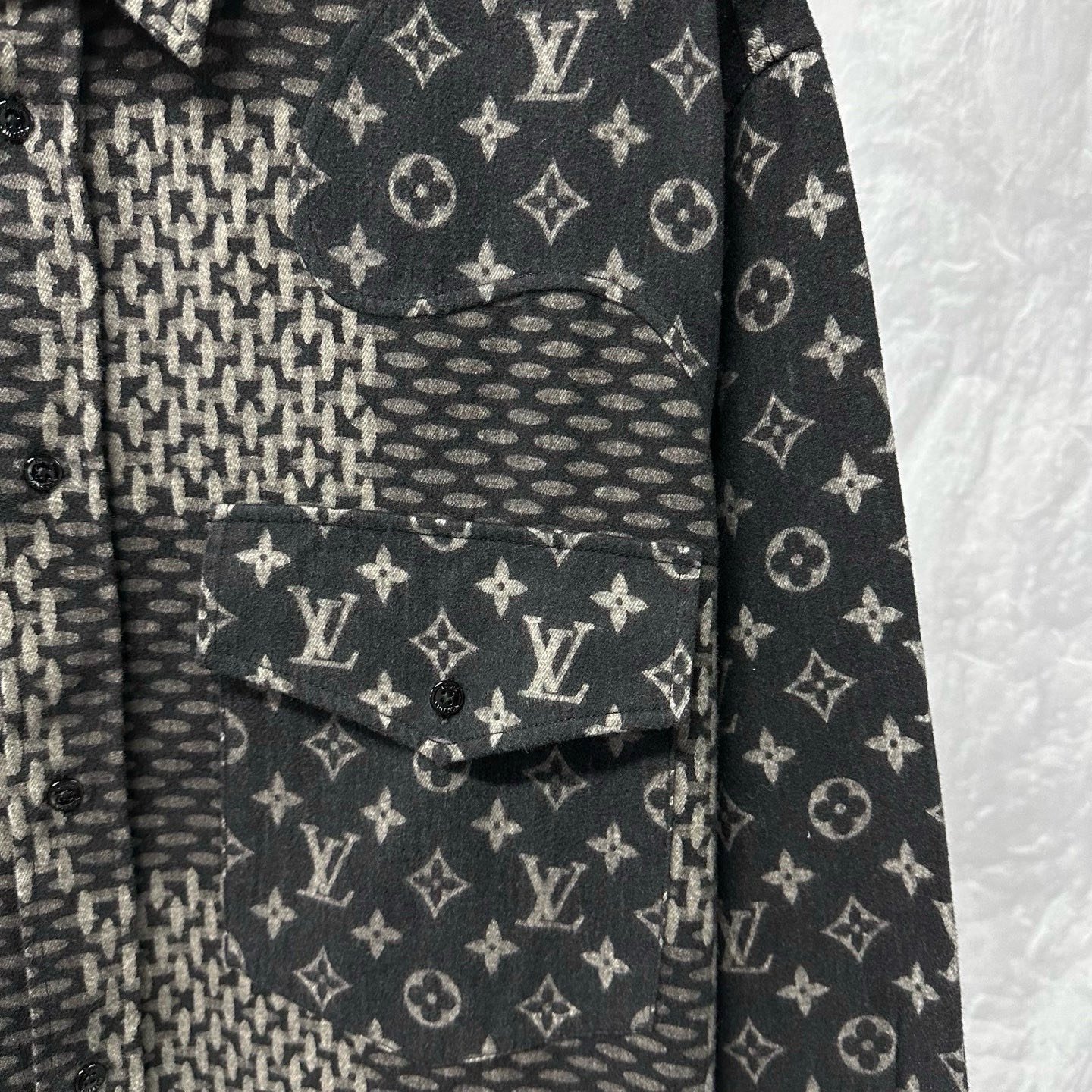 Louis Vuitton Nigo Patchwork Long-Sleeve Shirt — detail
