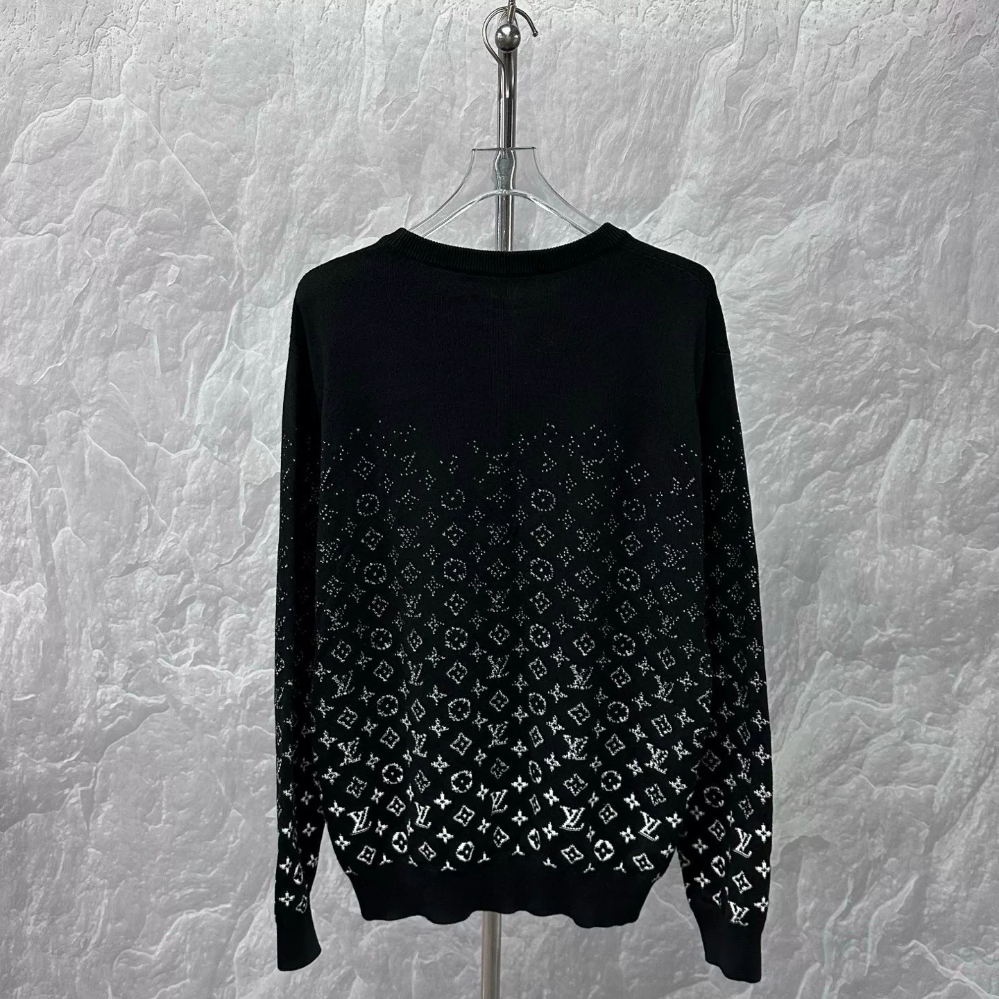 Louis Vuitton Gradient Knit Sweater M — back