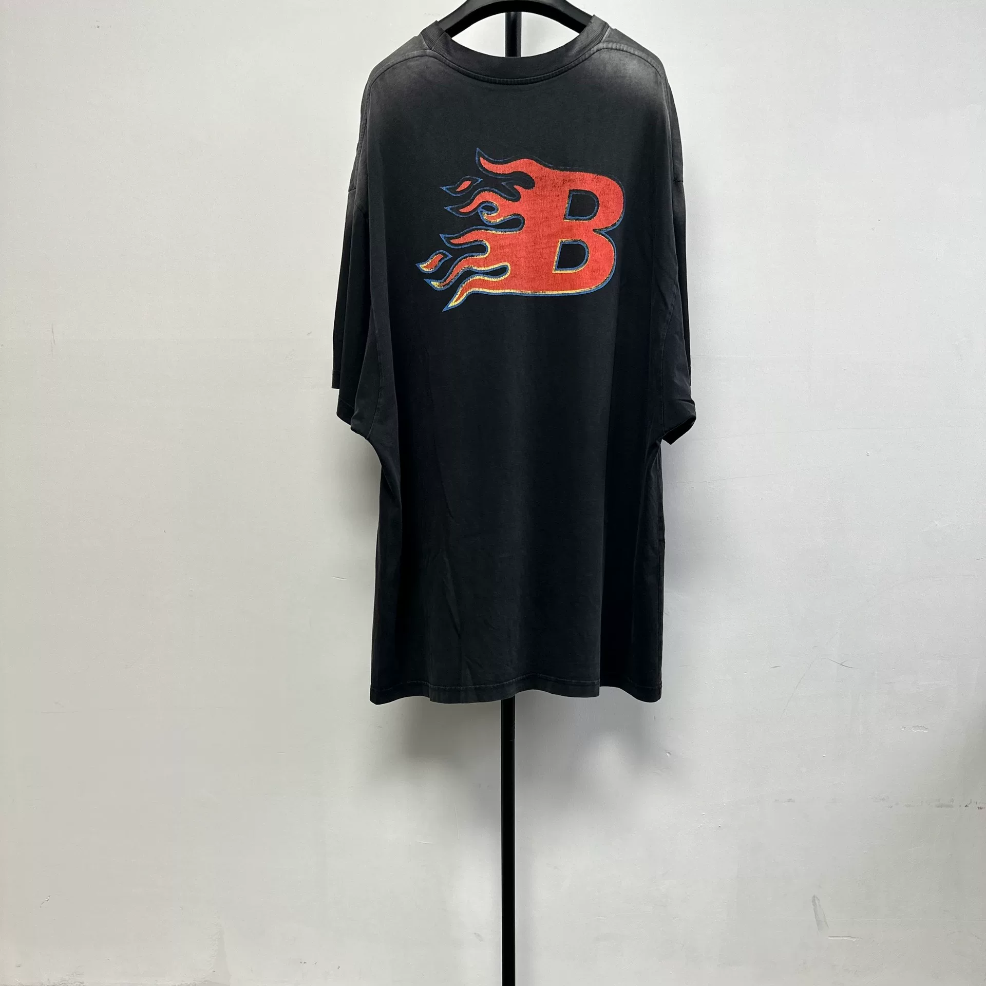 Balenciaga Vintage Red B Logo T-Shirt — front