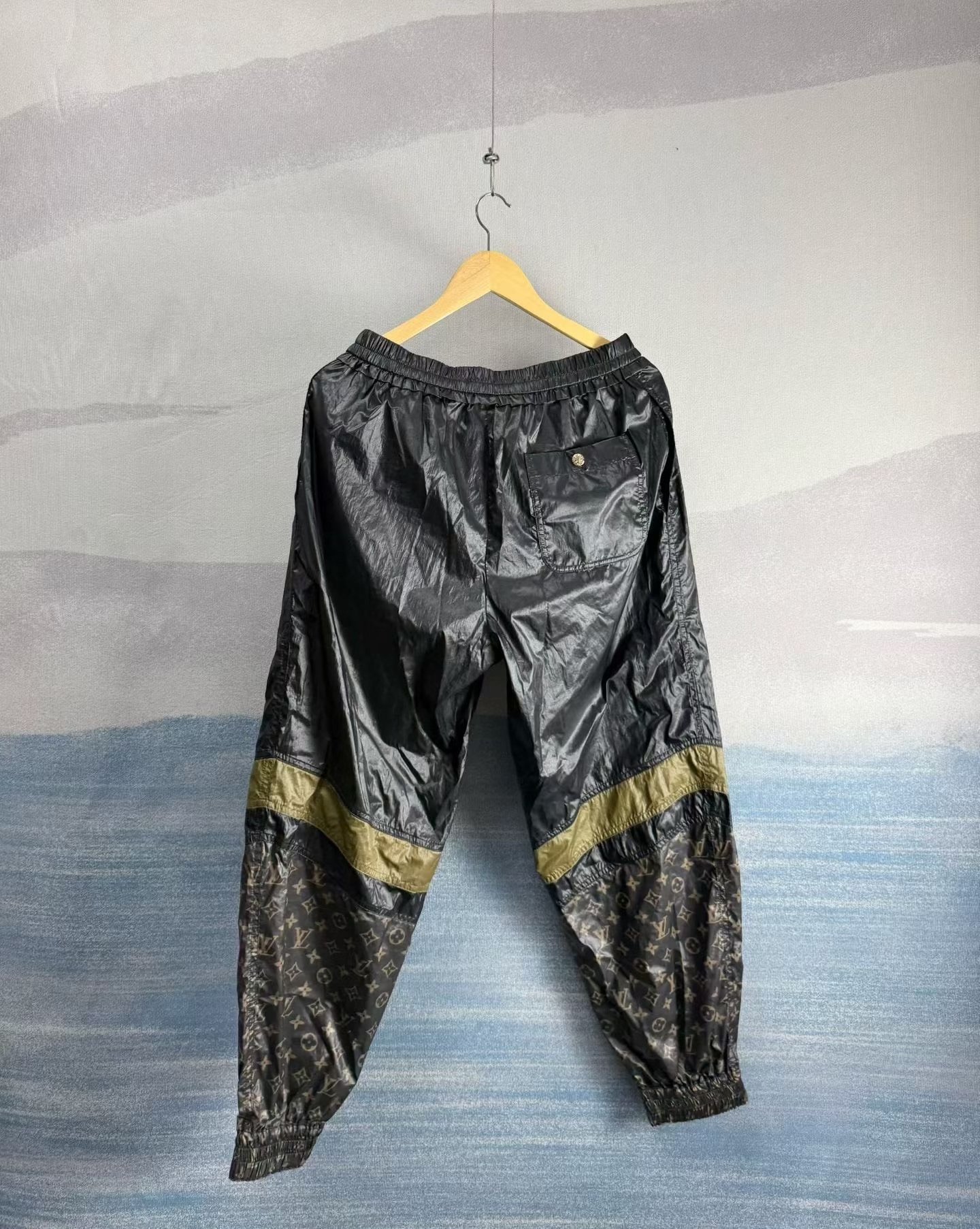 Louis Vuitton Monogram Gold Stripe Jogger Pants — detail
