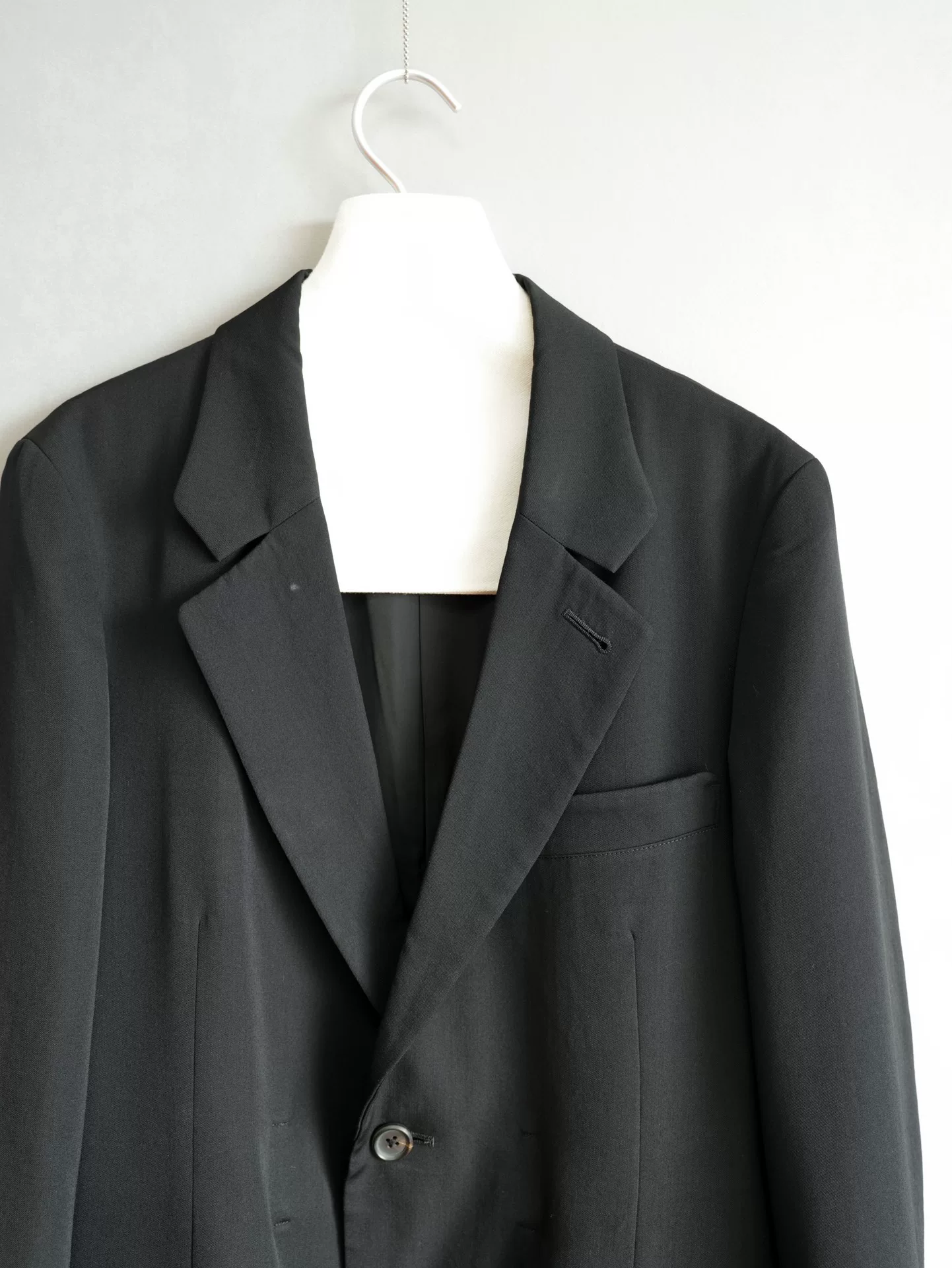 Yohji Yamamoto 11AW Mafia Belted Jacket — label