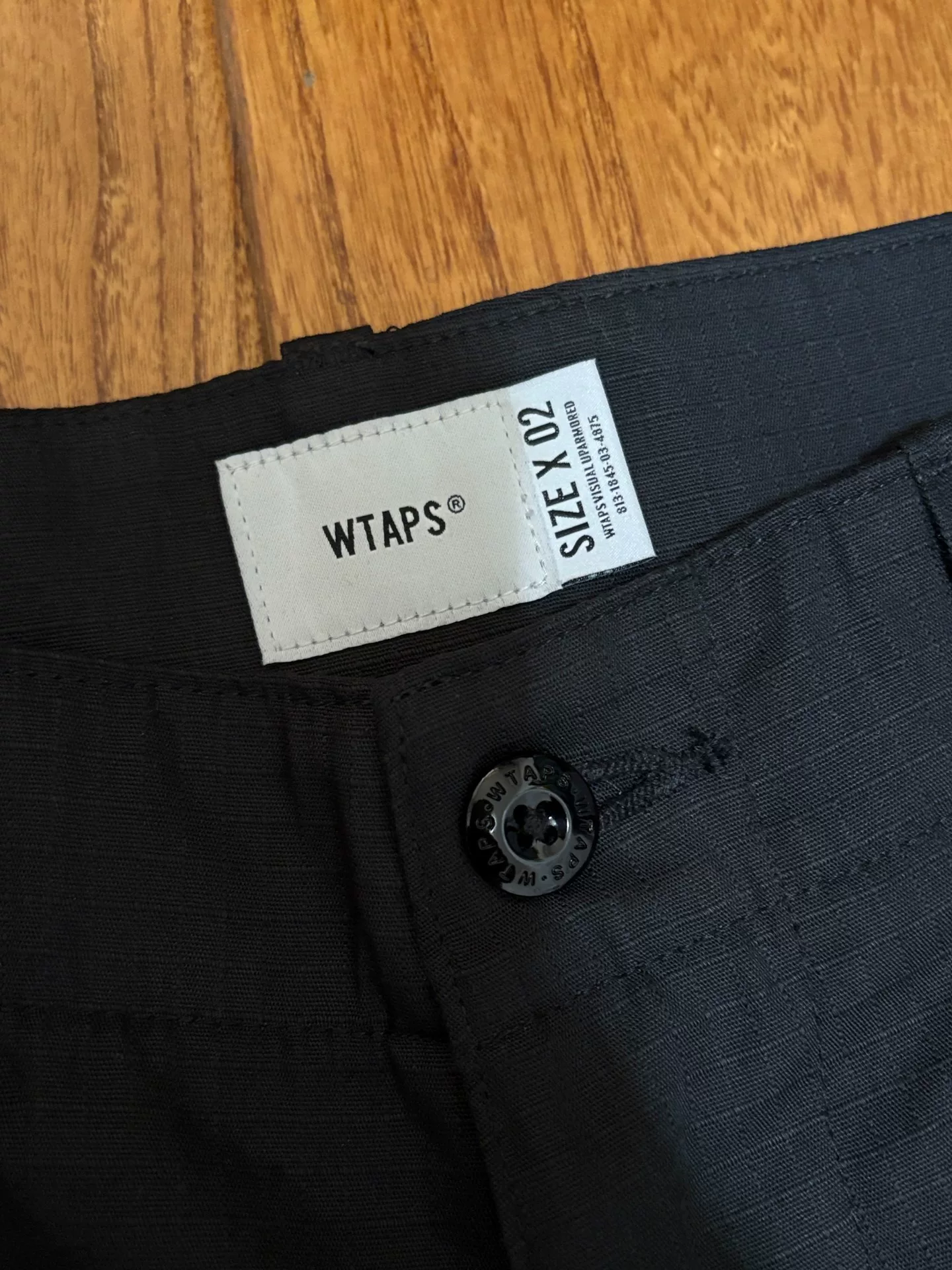 Wtaps 18AW Hong Kong Limited Cargo Shorts — back