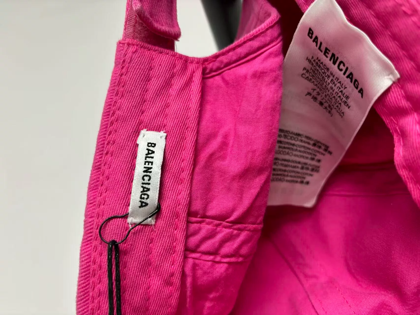 Balenciaga Pink Logo Embroidery Baseball Cap — label