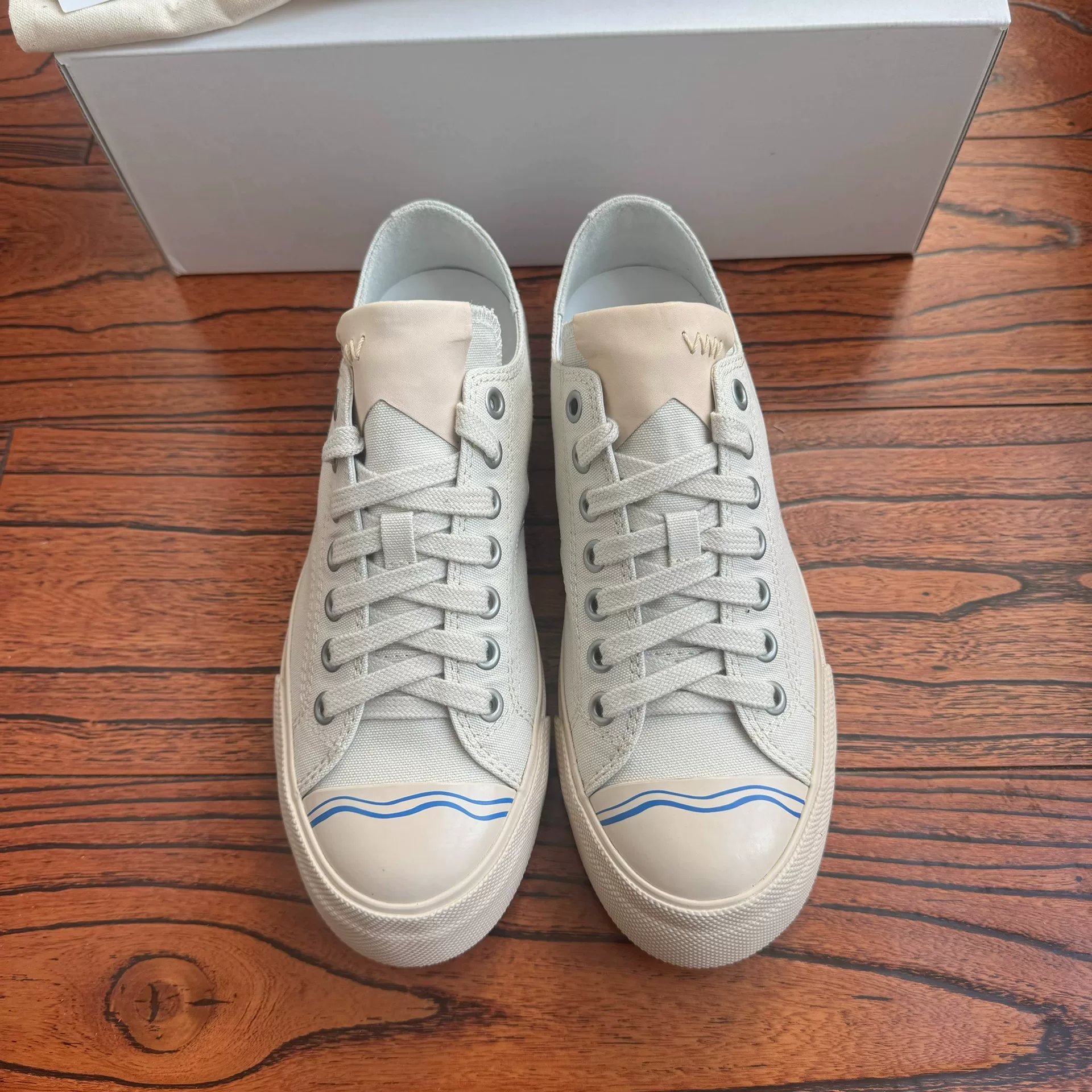 Visvim 24SS Seeger Lo Sneakers — front