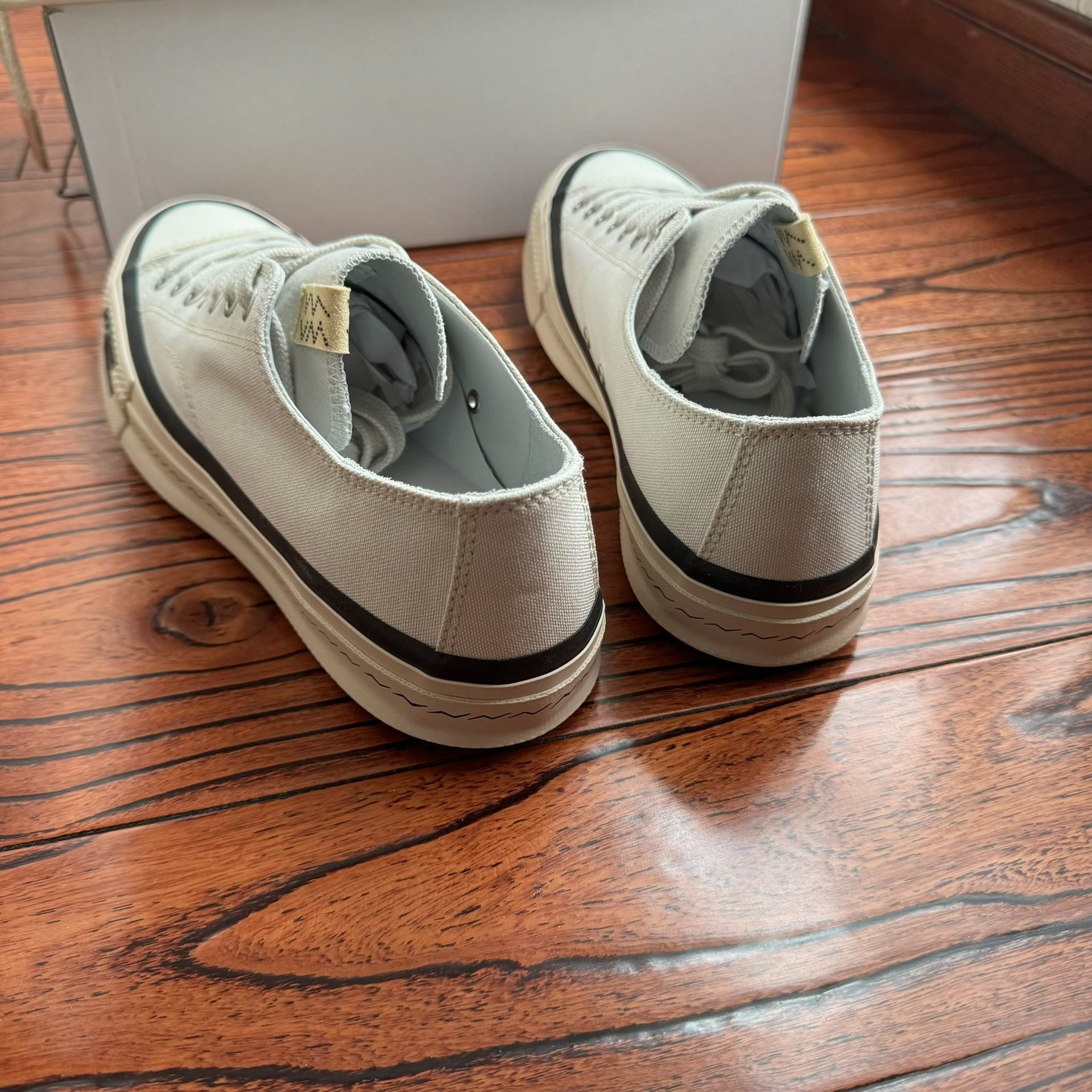 Visvim 25ss Skagway Lo Canvas White — label