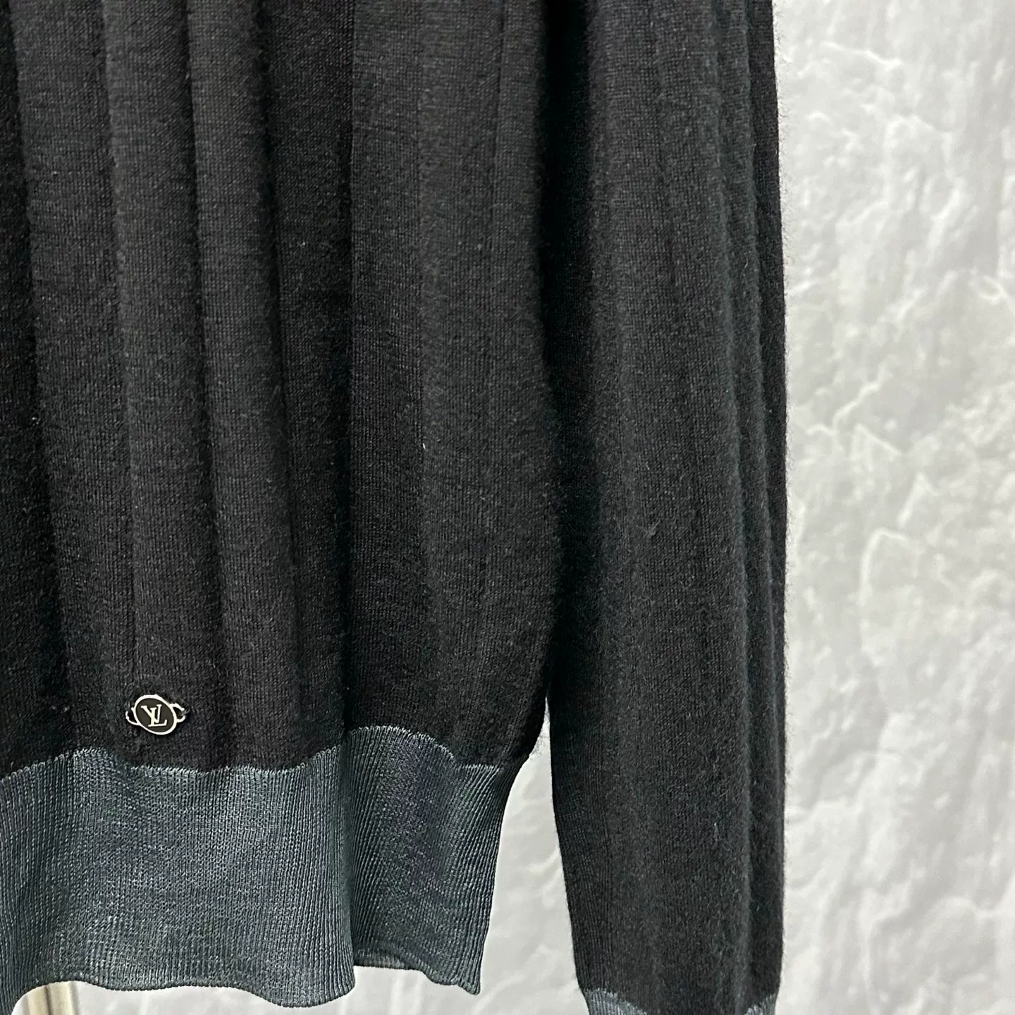 Louis Vuitton LV Logo Colorblock Wool Knit XS — front