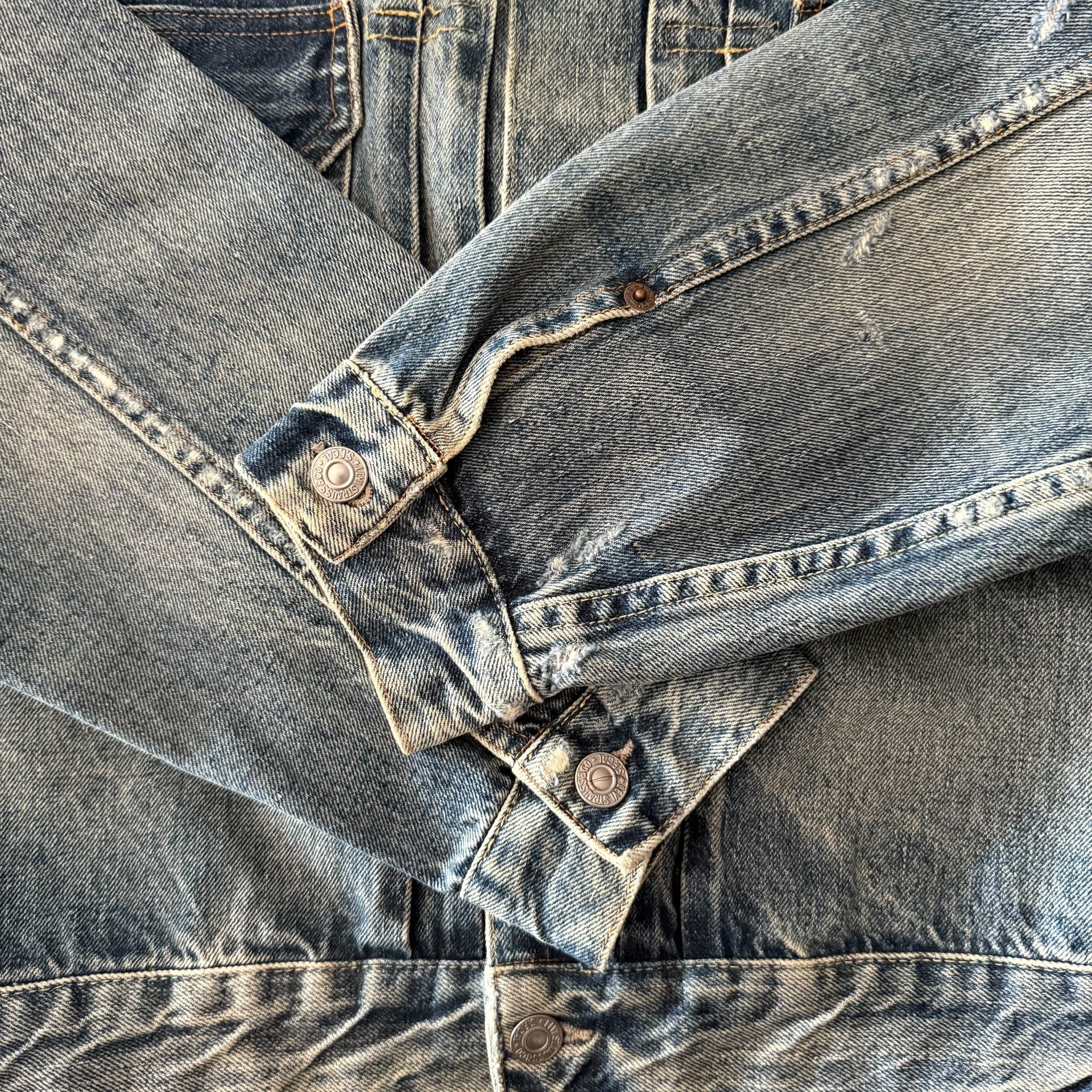 Levi's LVC507xx Distressed Denim Jacket — label