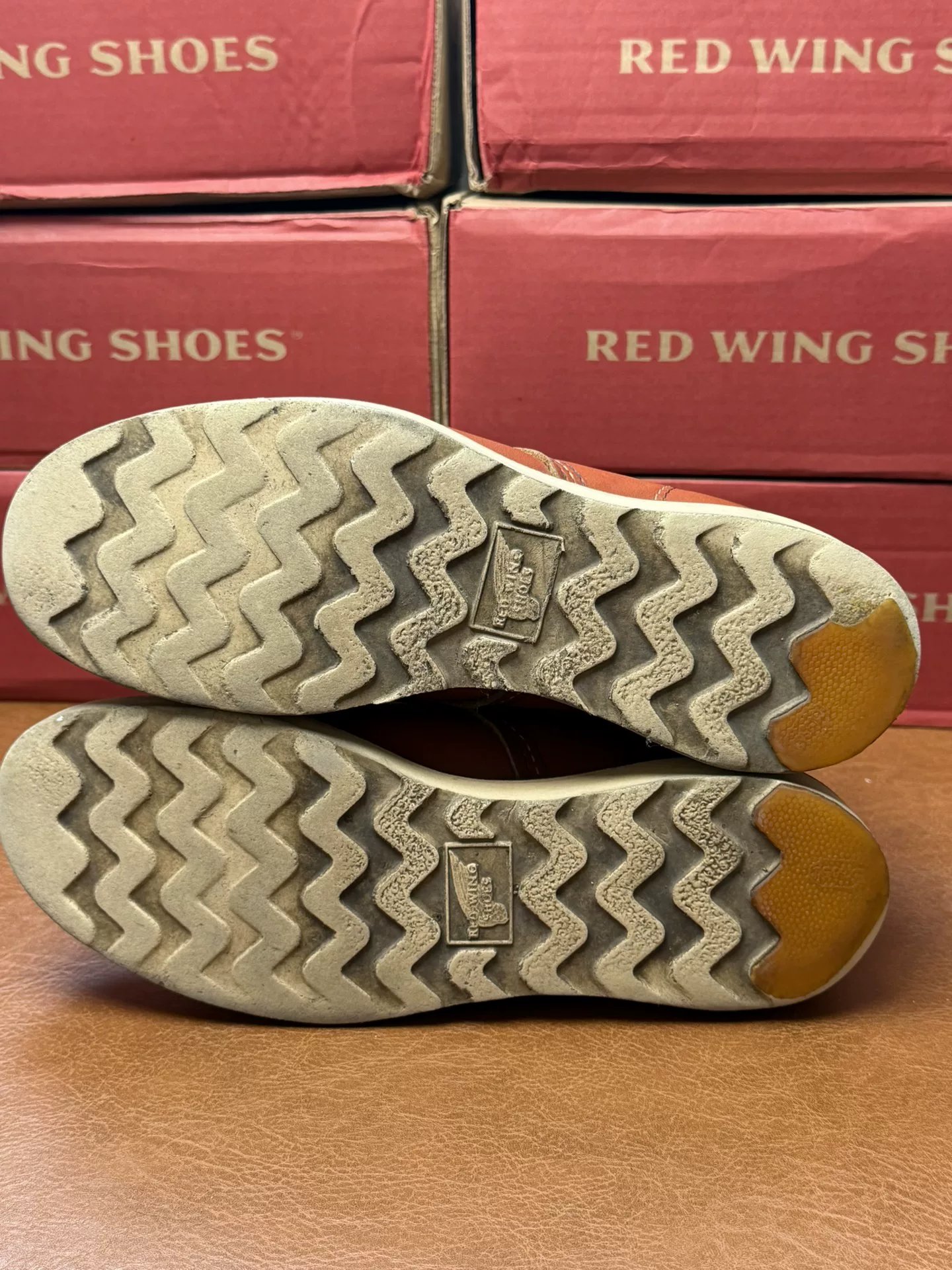 Red Wing 8166 Boots Size 41 — label