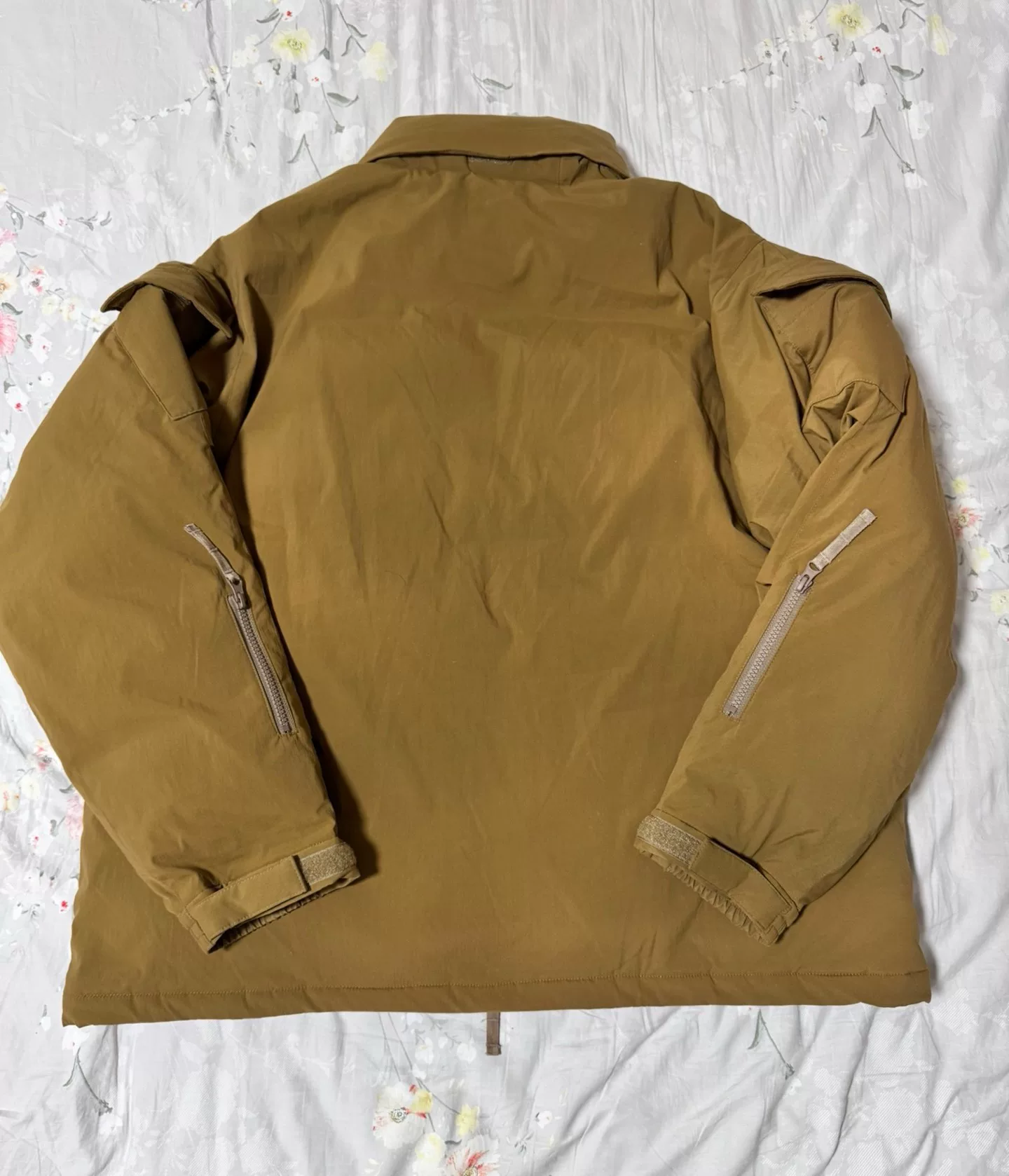 Daiwa 22aw Functional Waterproof Jacket — detail