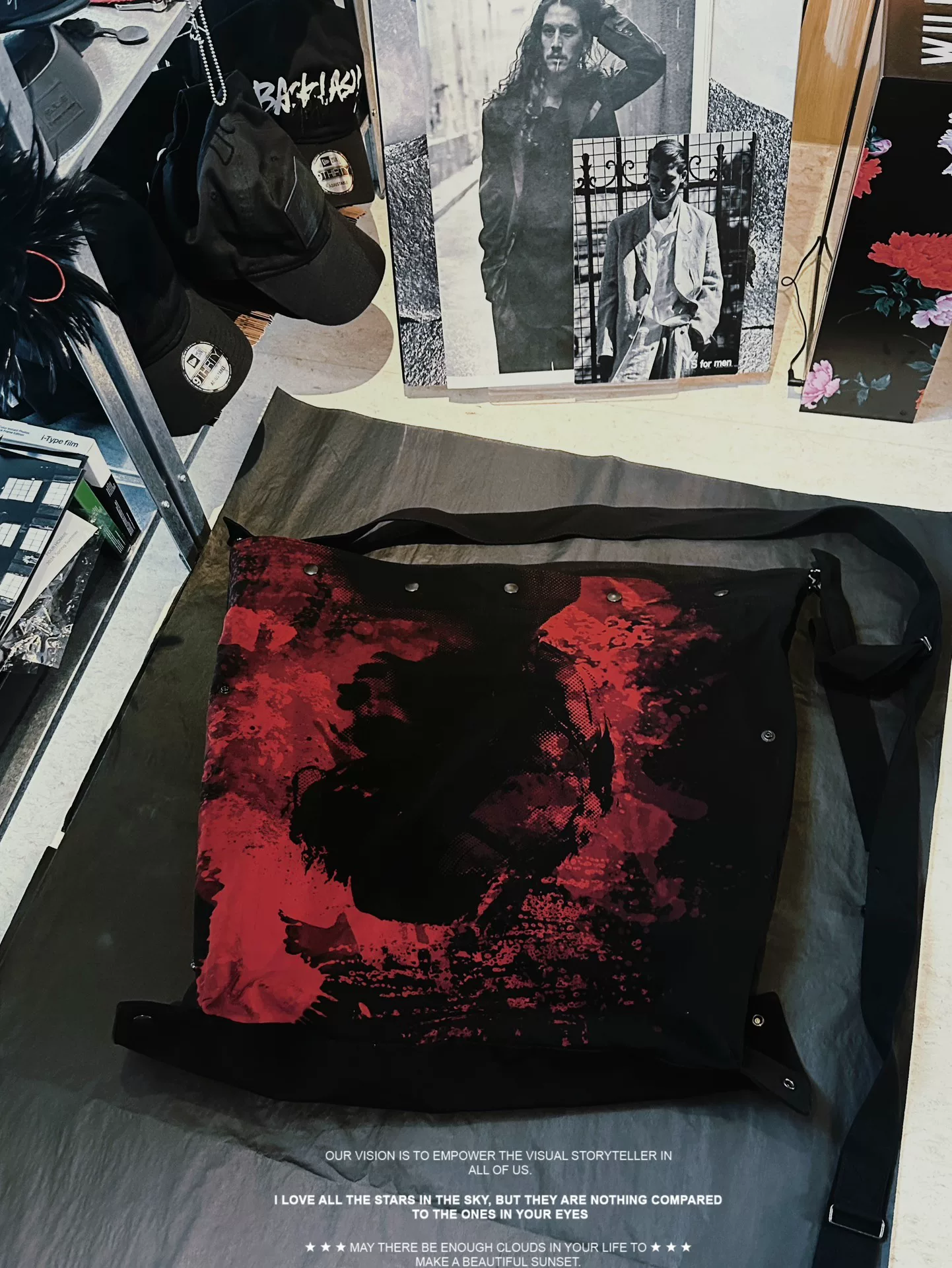 Yohji Yamamoto 20AW Red Black Messenger Bag — detail