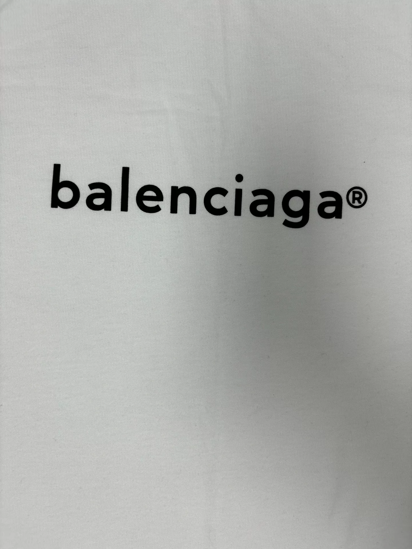 Balenciaga Logo Print Men's Short-Sleeve T-Shirt — detail