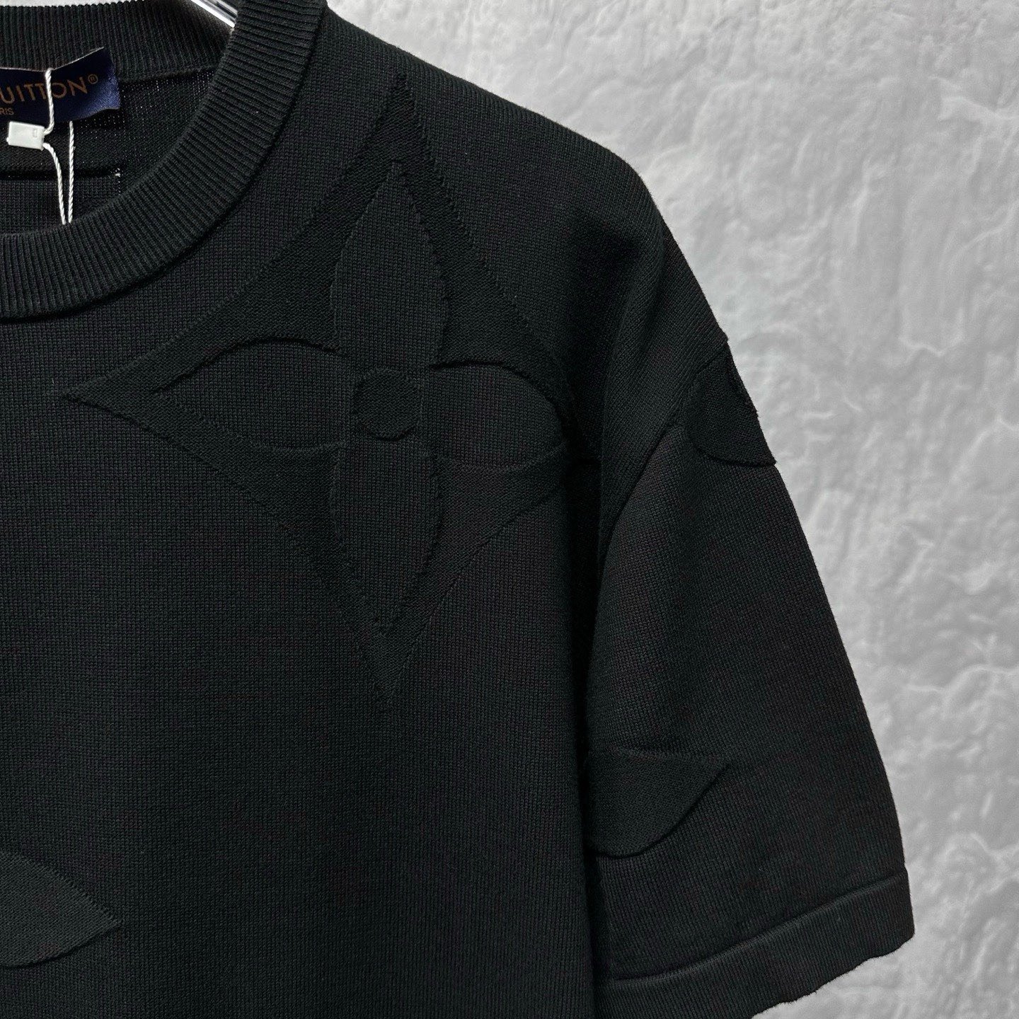 Louis Vuitton SS25 Triple Flower Knit Tee — detail