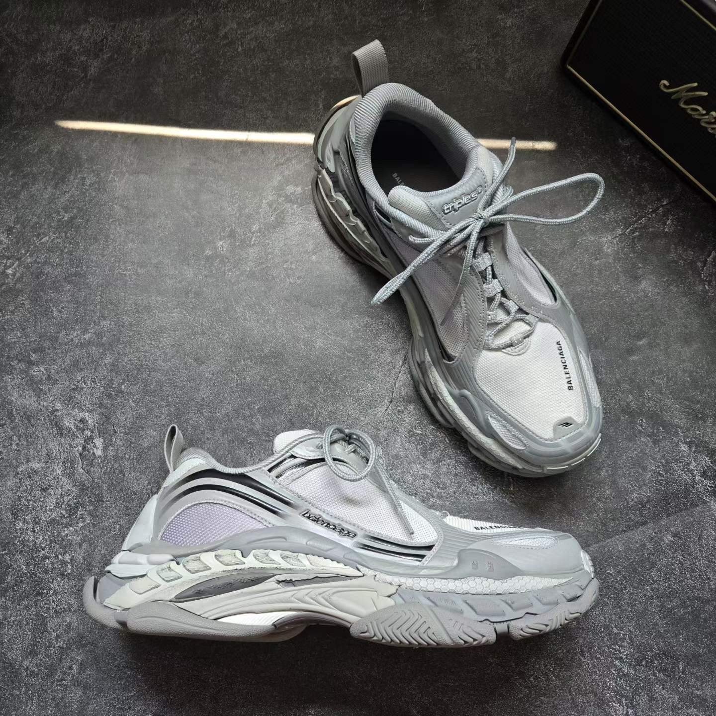 Balenciaga Triple S 2.0 Gray White — label