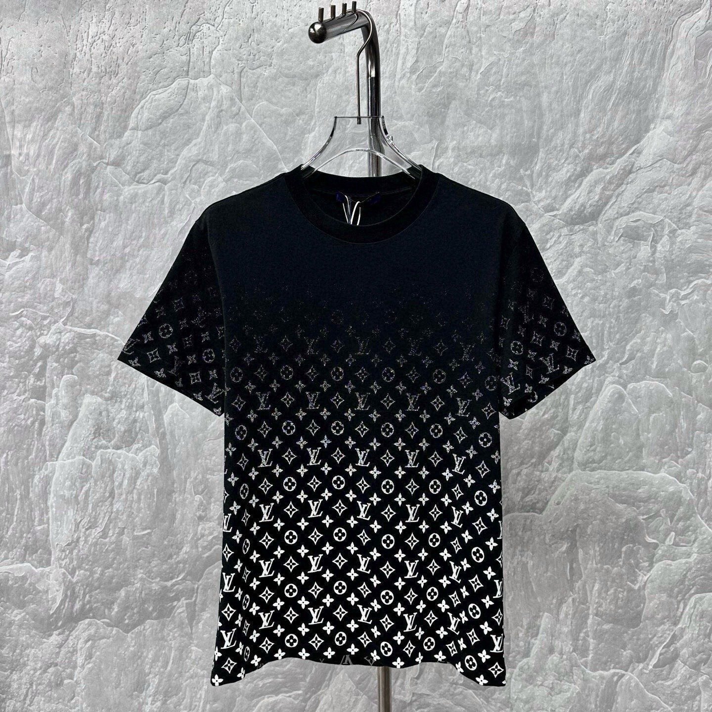 Louis Vuitton Gradient Monogram Short Sleeve