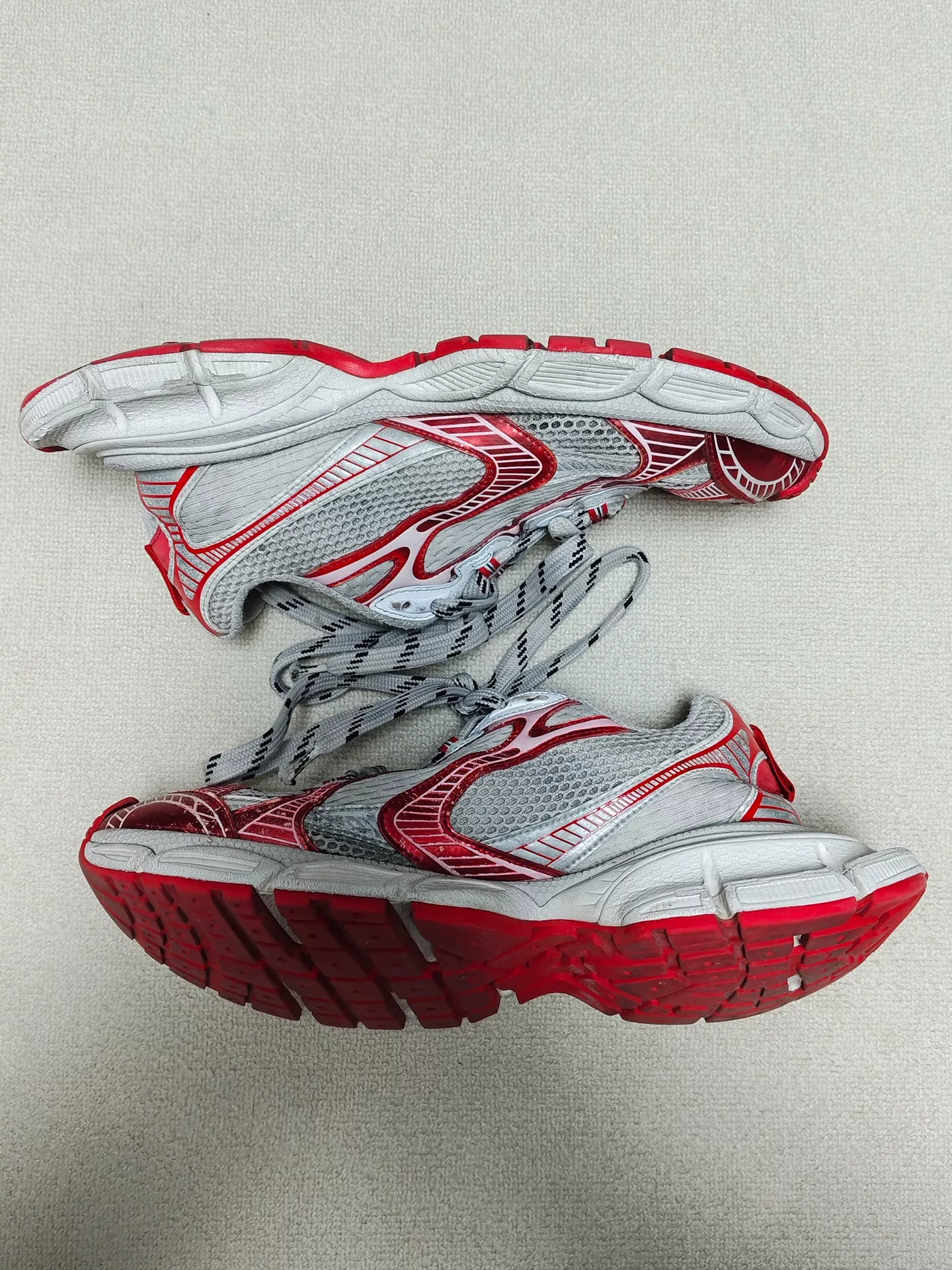 Balenciaga 3XL Low-Top Vintage Shoes — label